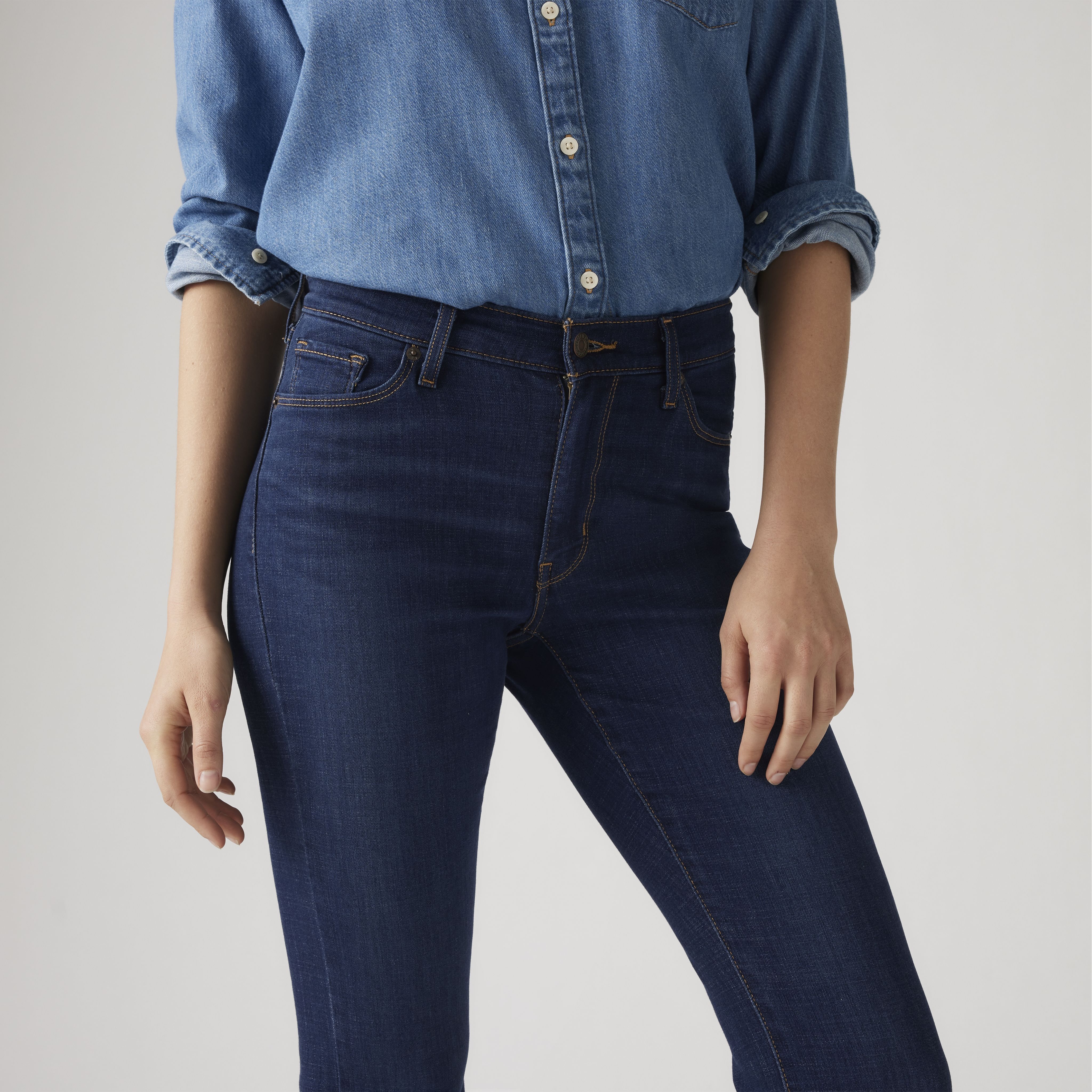 Classic Straight Fit Women's Jeans 5