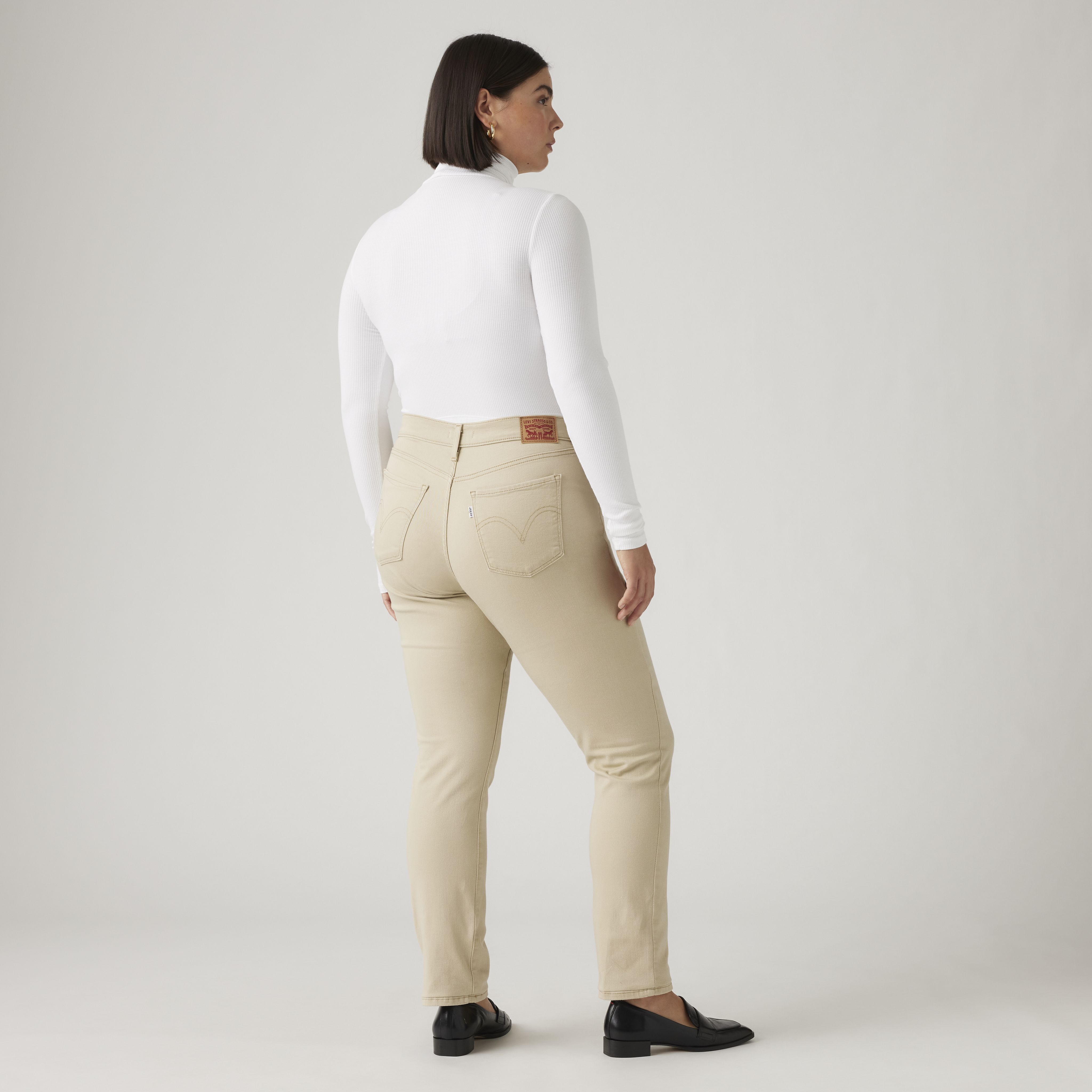 Classic Straight Fit Women's Jeans 12