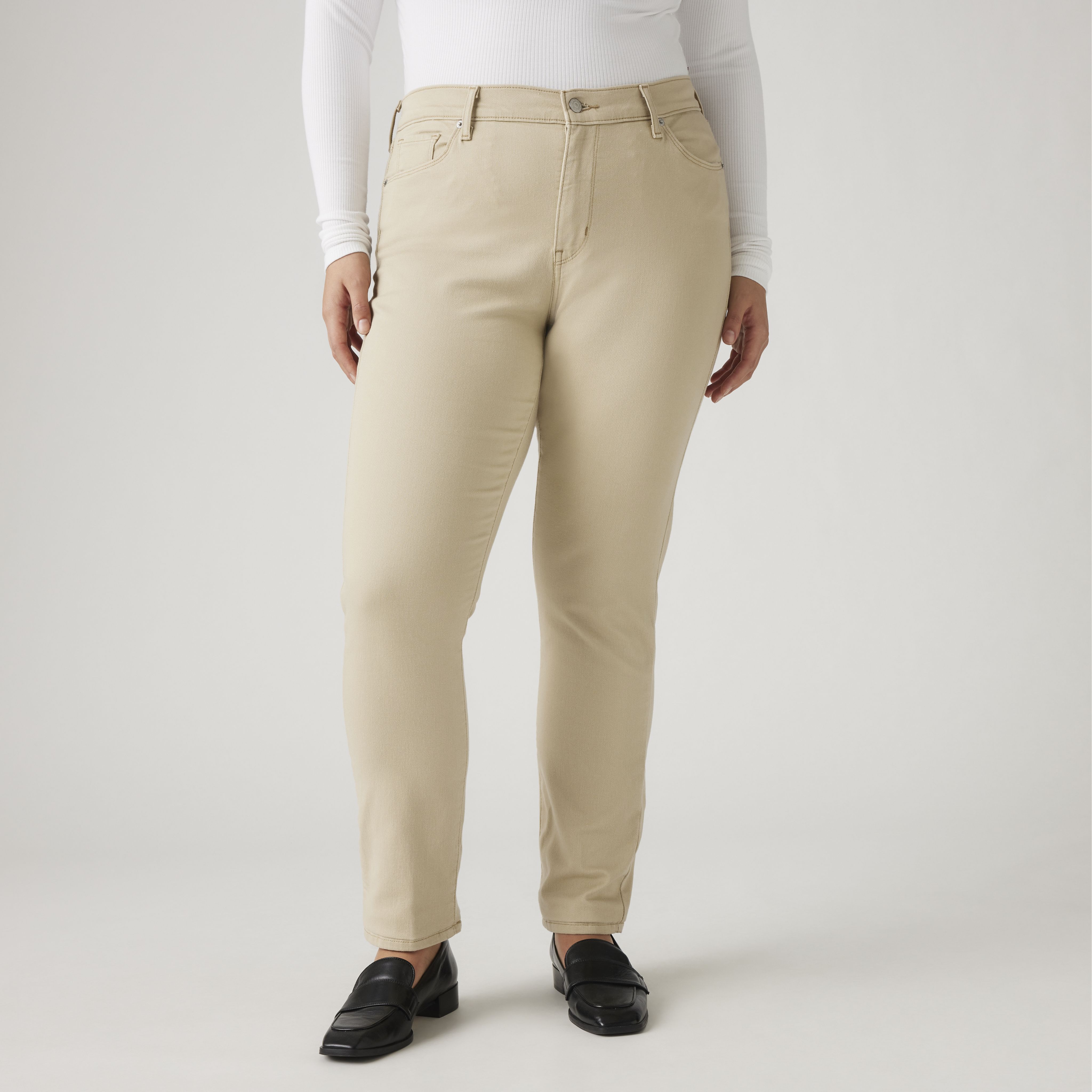 Classic Straight Fit Women's Jeans 9