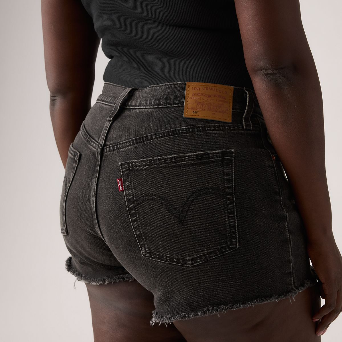 501® Original Fit High-Rise Women's Shorts — Step On It - Black