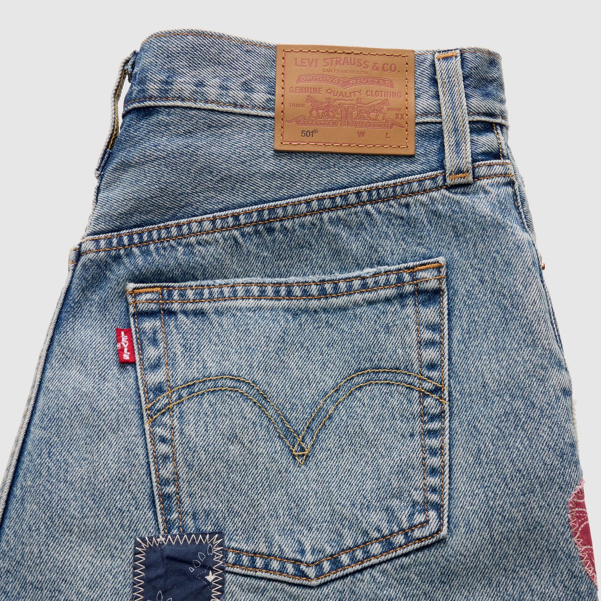 501® Original Fit High-Rise Women's Shorts — Melody'S Muse - Medium Wash