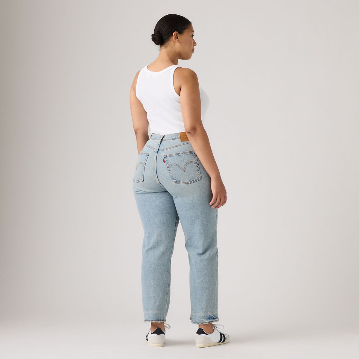 Ribcage Straight Ankle Women's Jeans — Let's Share - Medium Wash