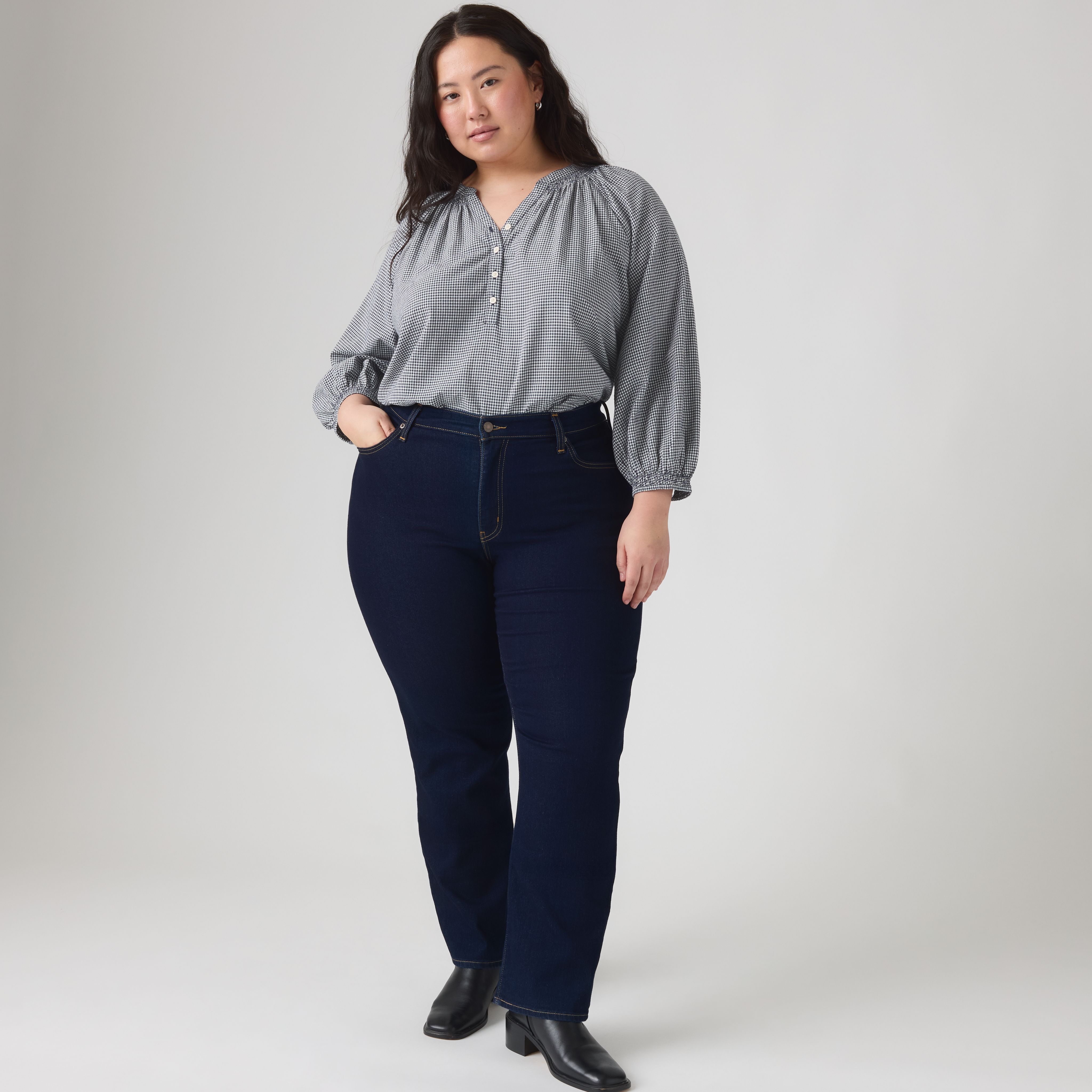 724 High Rise Slim Straight Fit Women's Jeans (Plus Size) 1