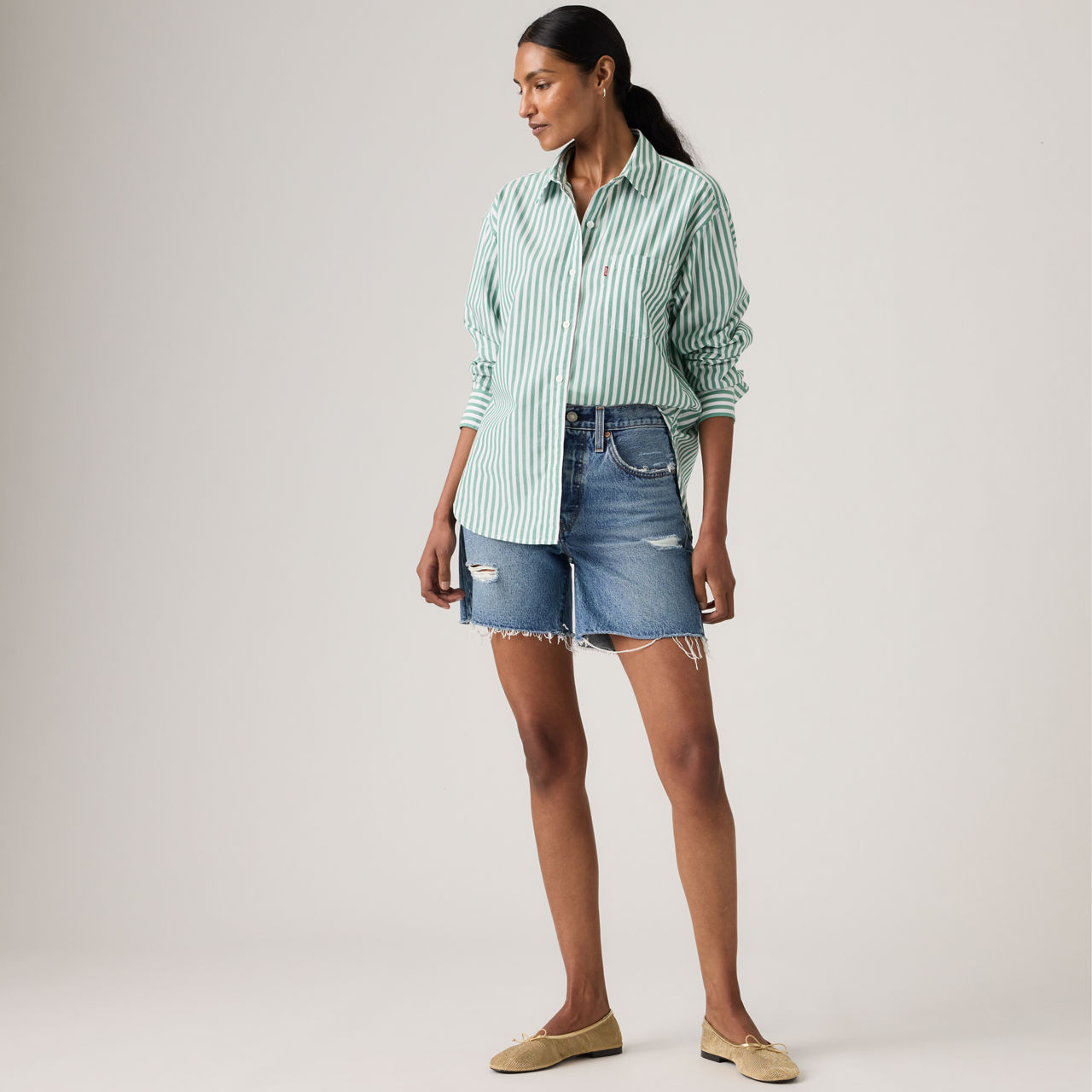 501®  Mid Thigh Women's Shorts 1