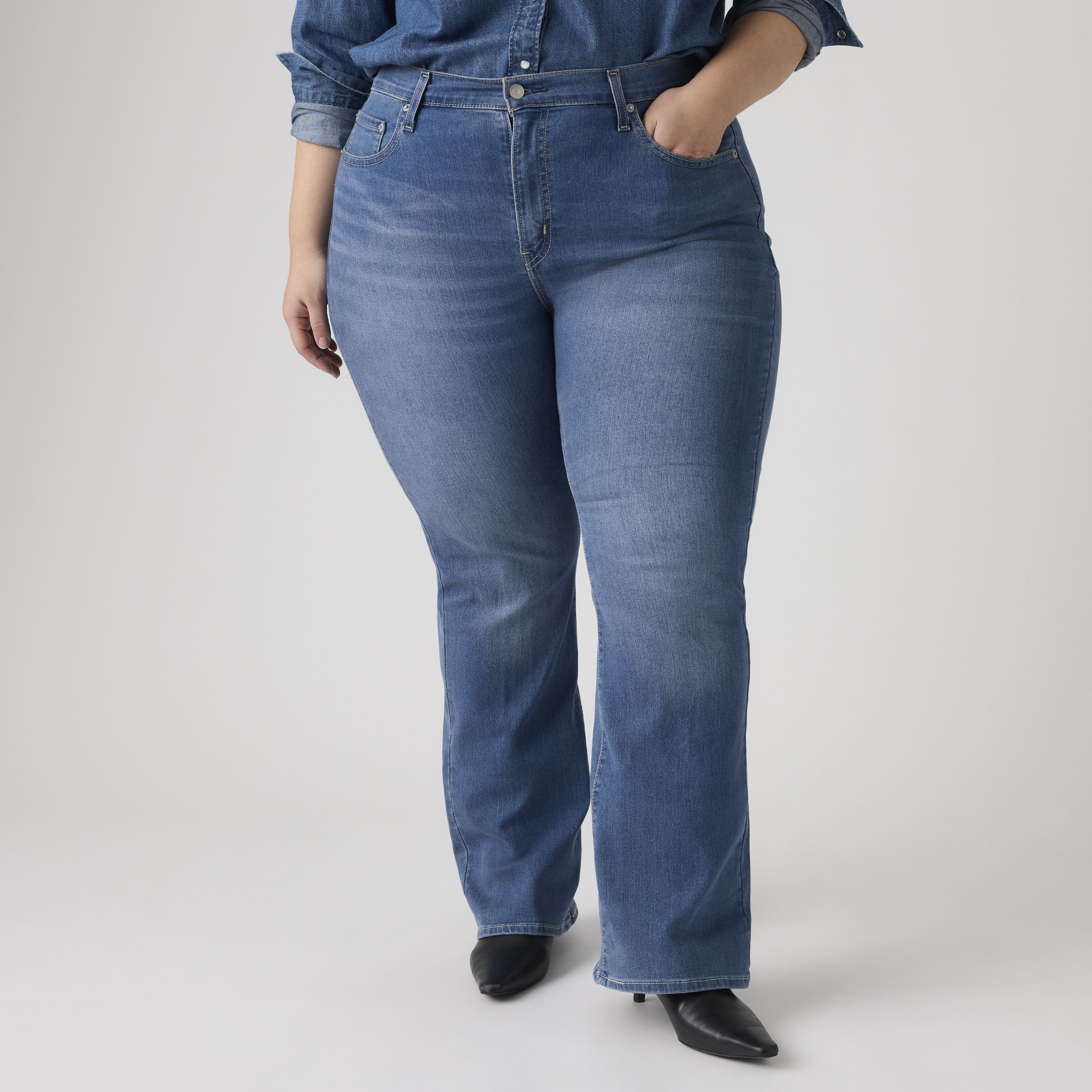 725 High-Rise Bootcut Women's Jeans (Plus Size) 2