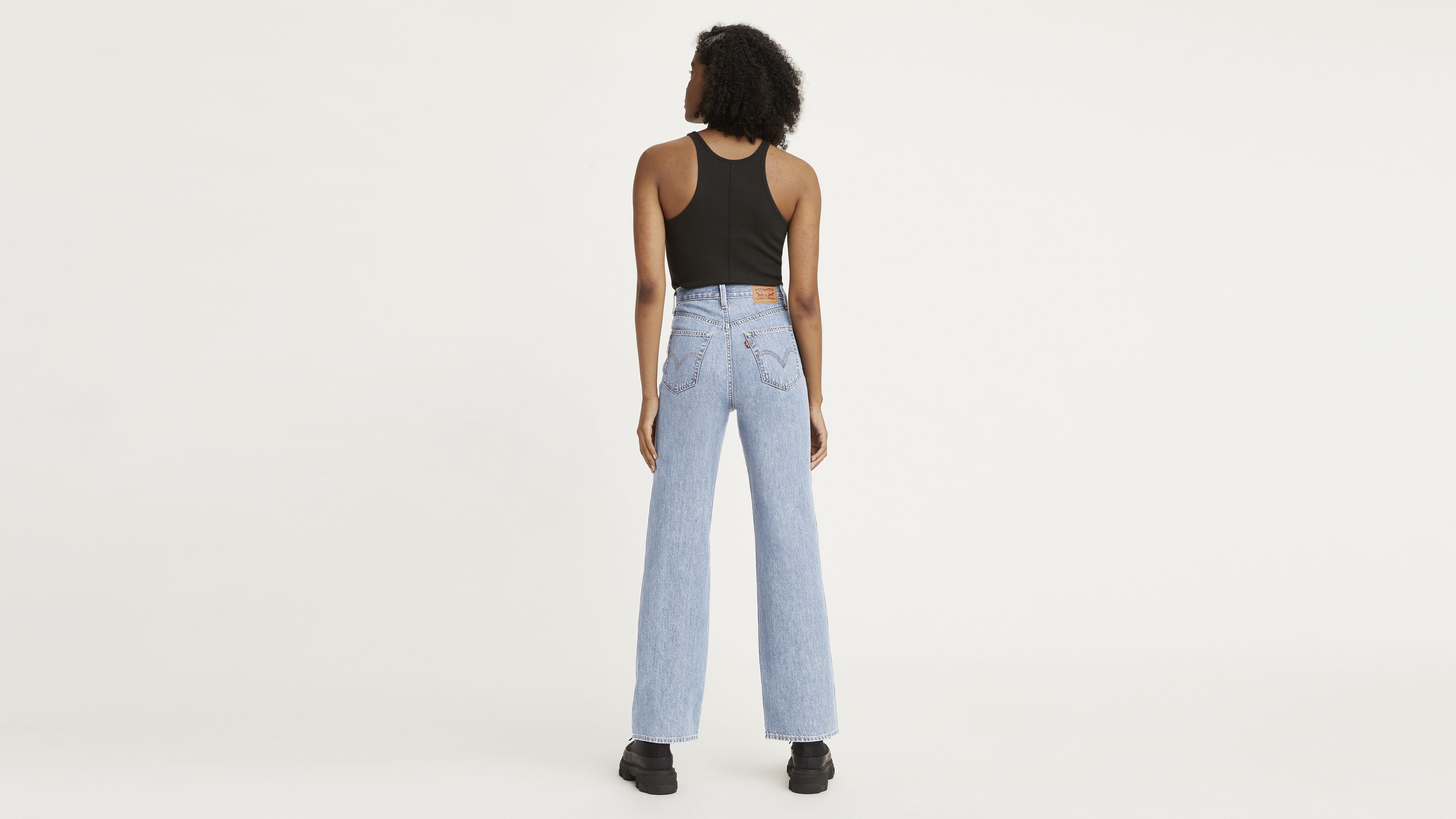 High-Waisted Straight Jeans 3