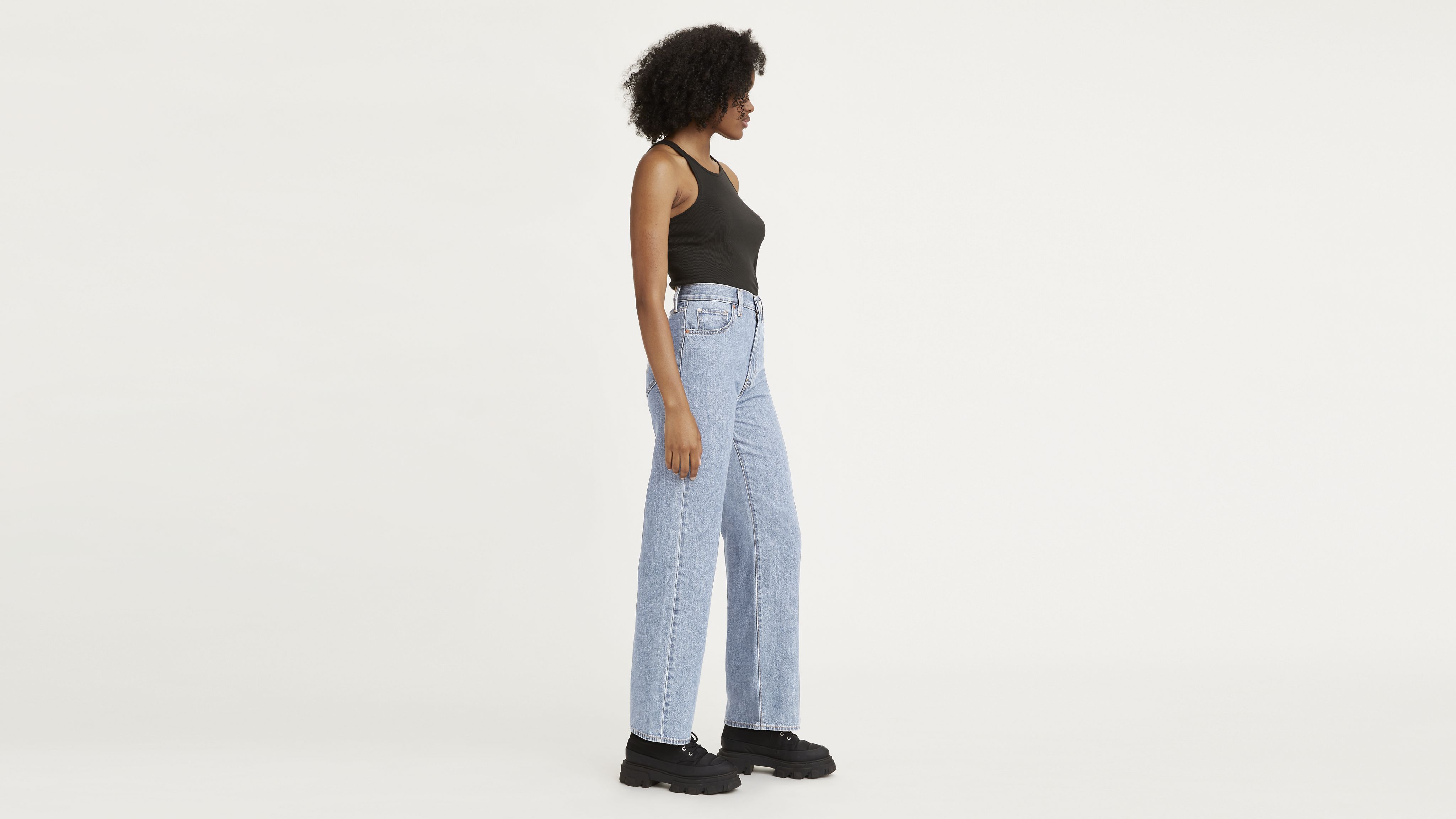 High-Waisted Straight Jeans 2