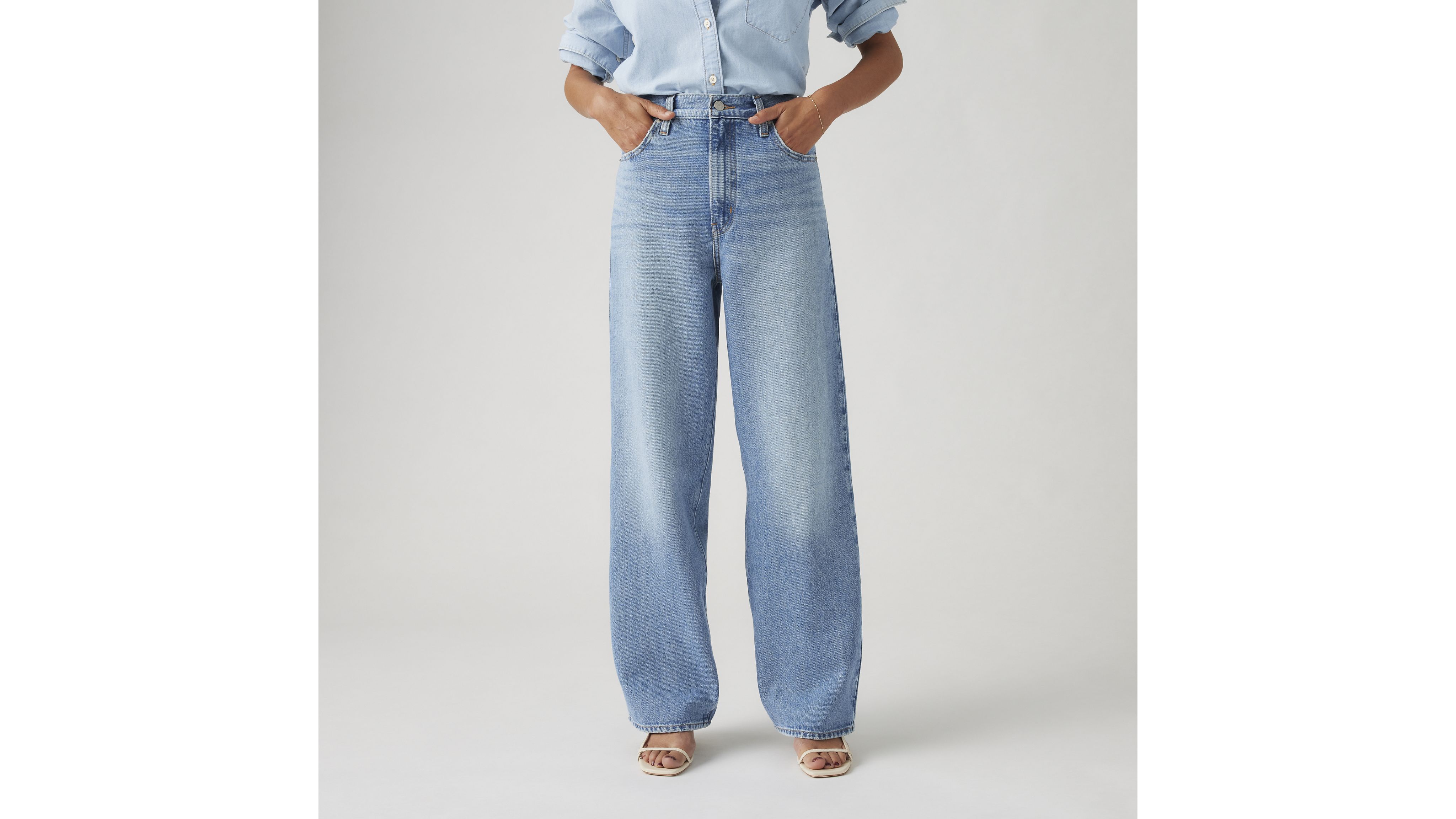High Waisted Straight Jeans 2