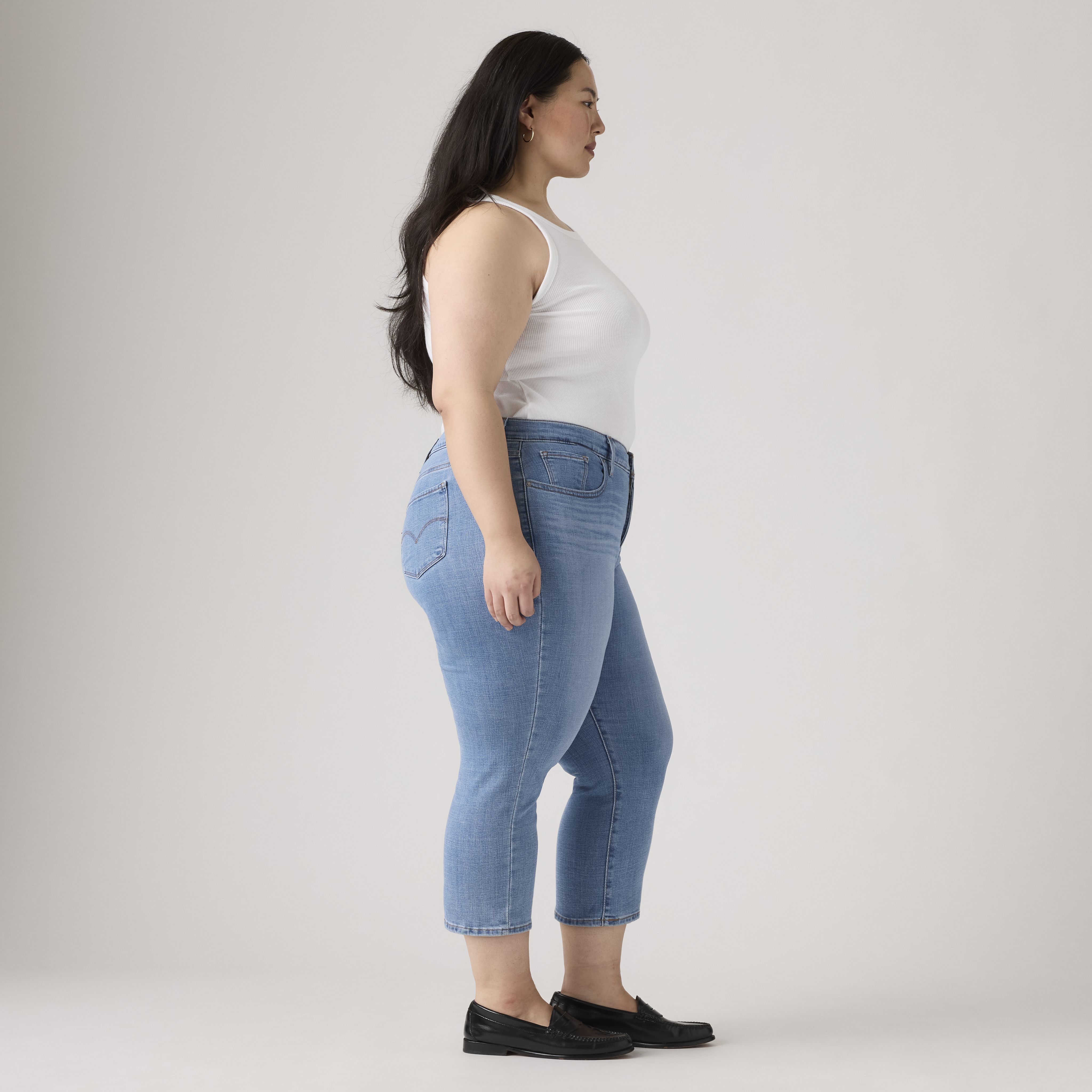 311 Shaping Skinny Capri Women's Jeans (Plus Size) 3