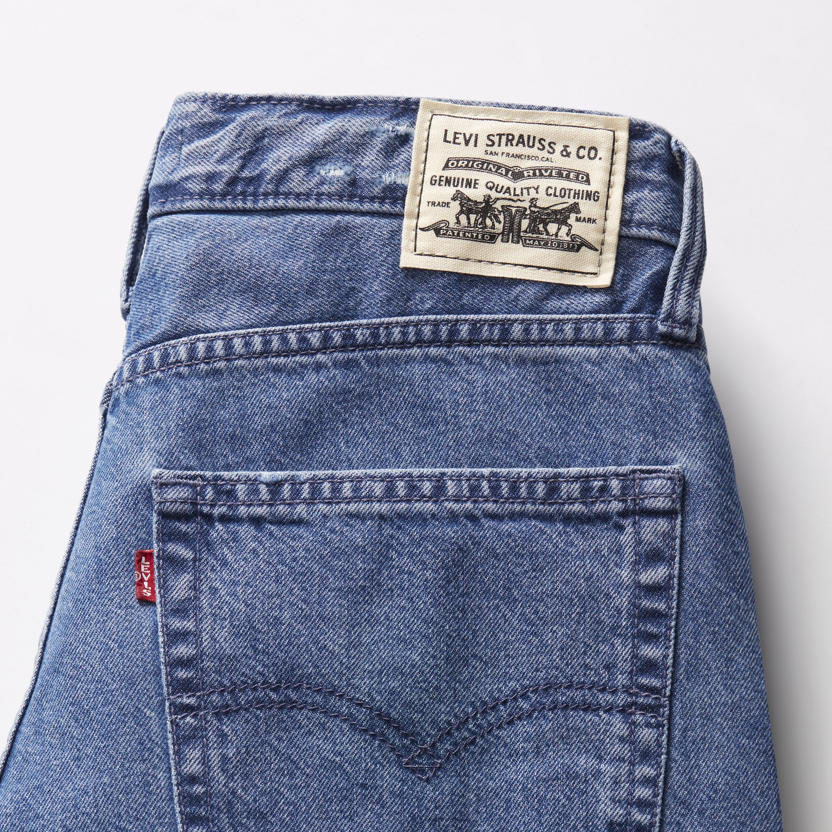 Levi’s® Women’s WellThread® Baggy Dad Jeans 7