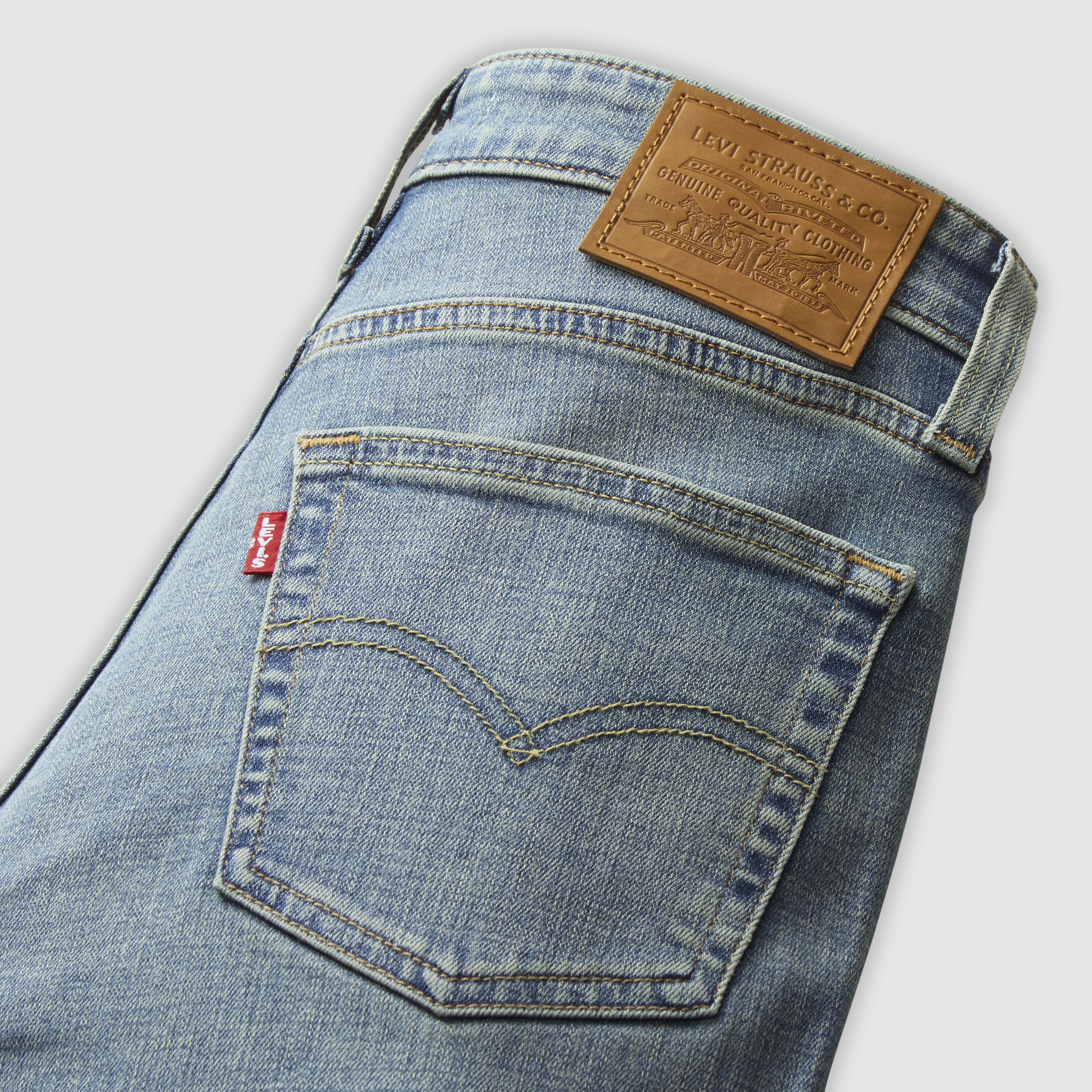 Jeans acampanados de tiro alto 726™ 7