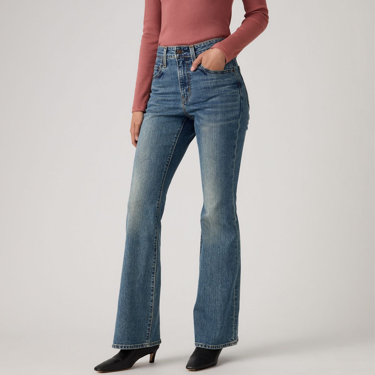 726 High-Rise Flare Women's Jeans — Face Right - Medium Wash