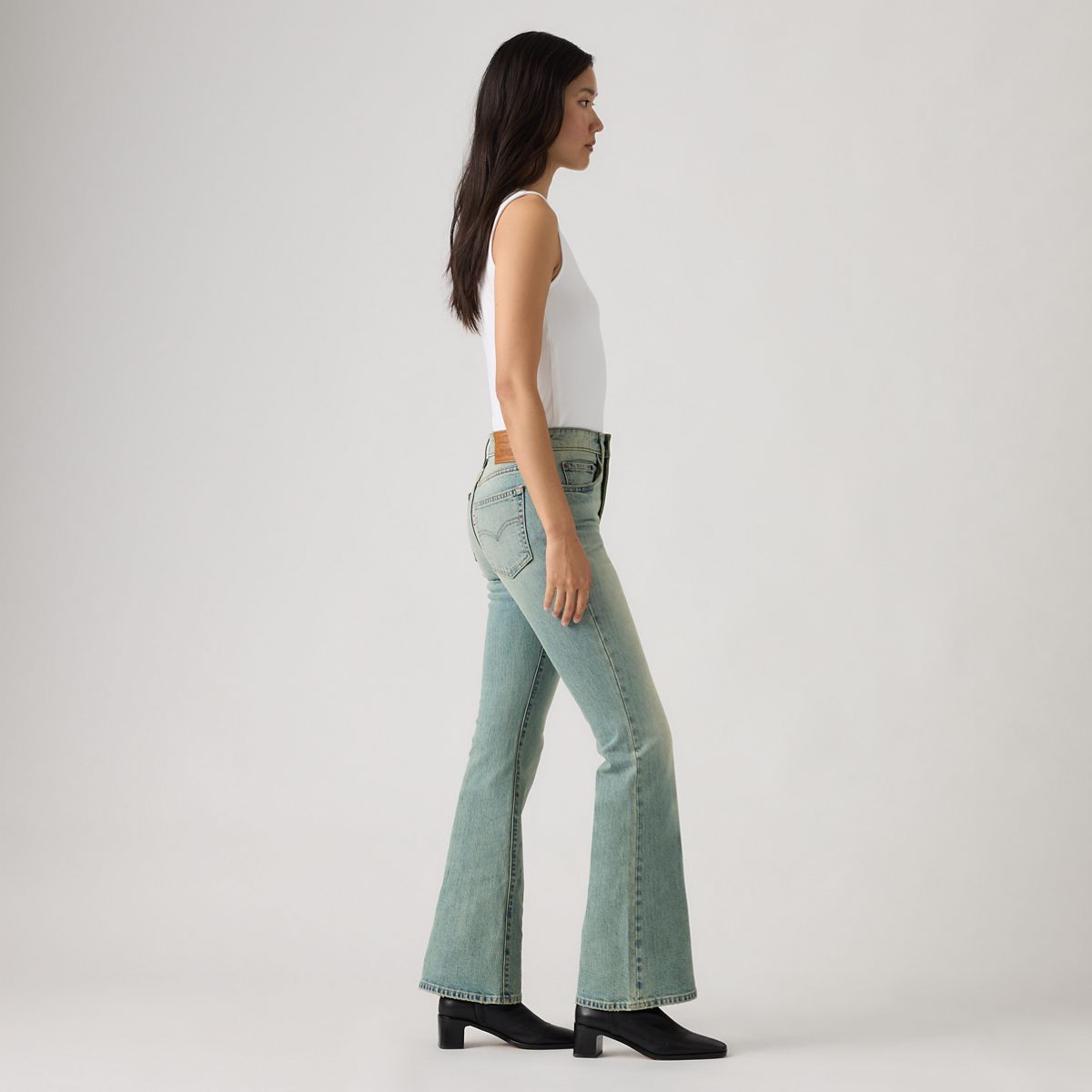 726 High-Rise Flare Women's Jeans — Bite Back Str - Medium Wash