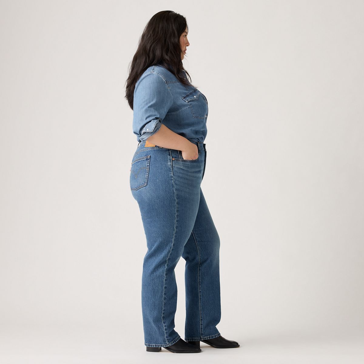 501® Original Fit Women's Jeans (Plus Size) — Array Away - Medium Wash