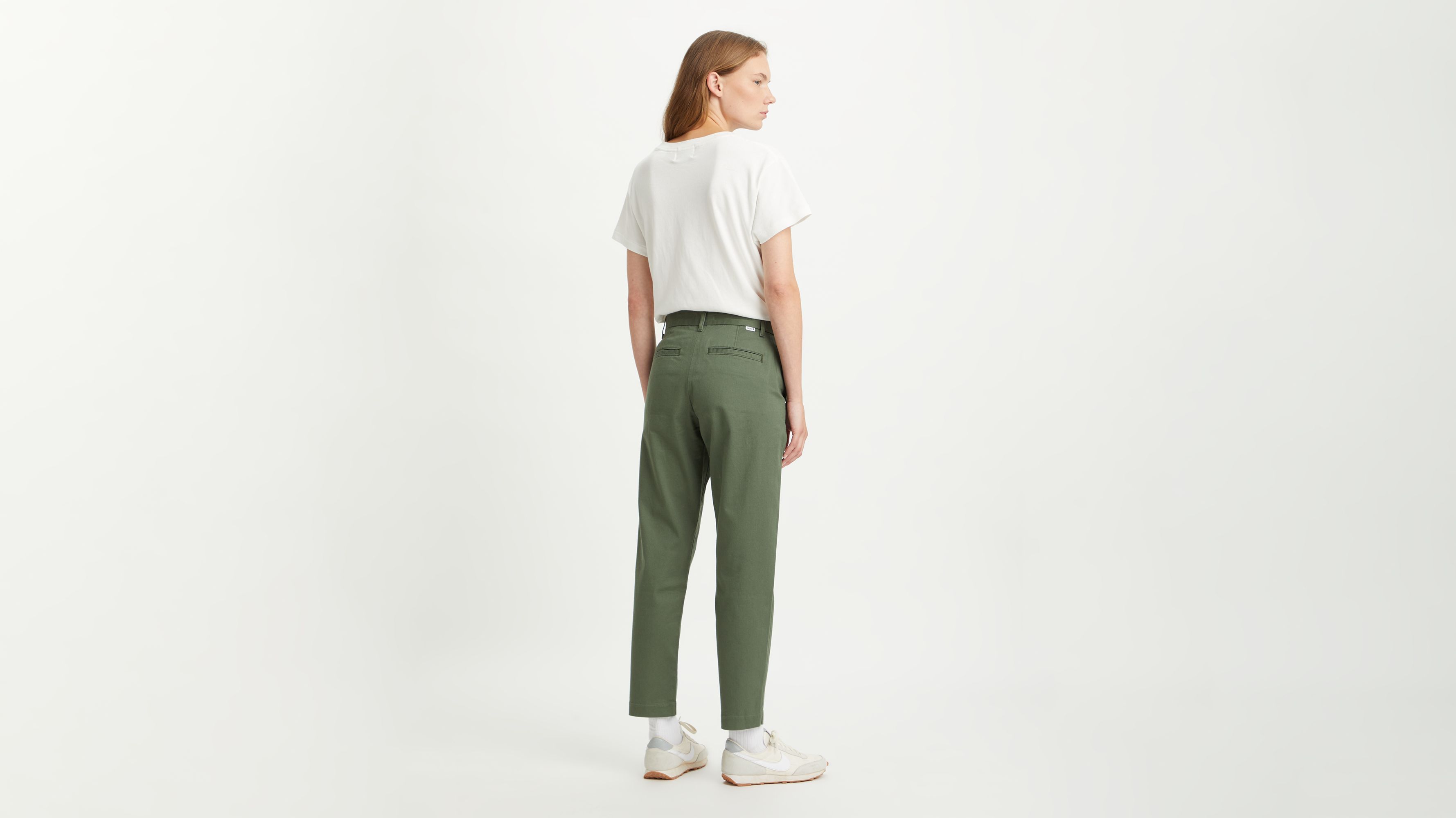 Essential Chino Pants 4