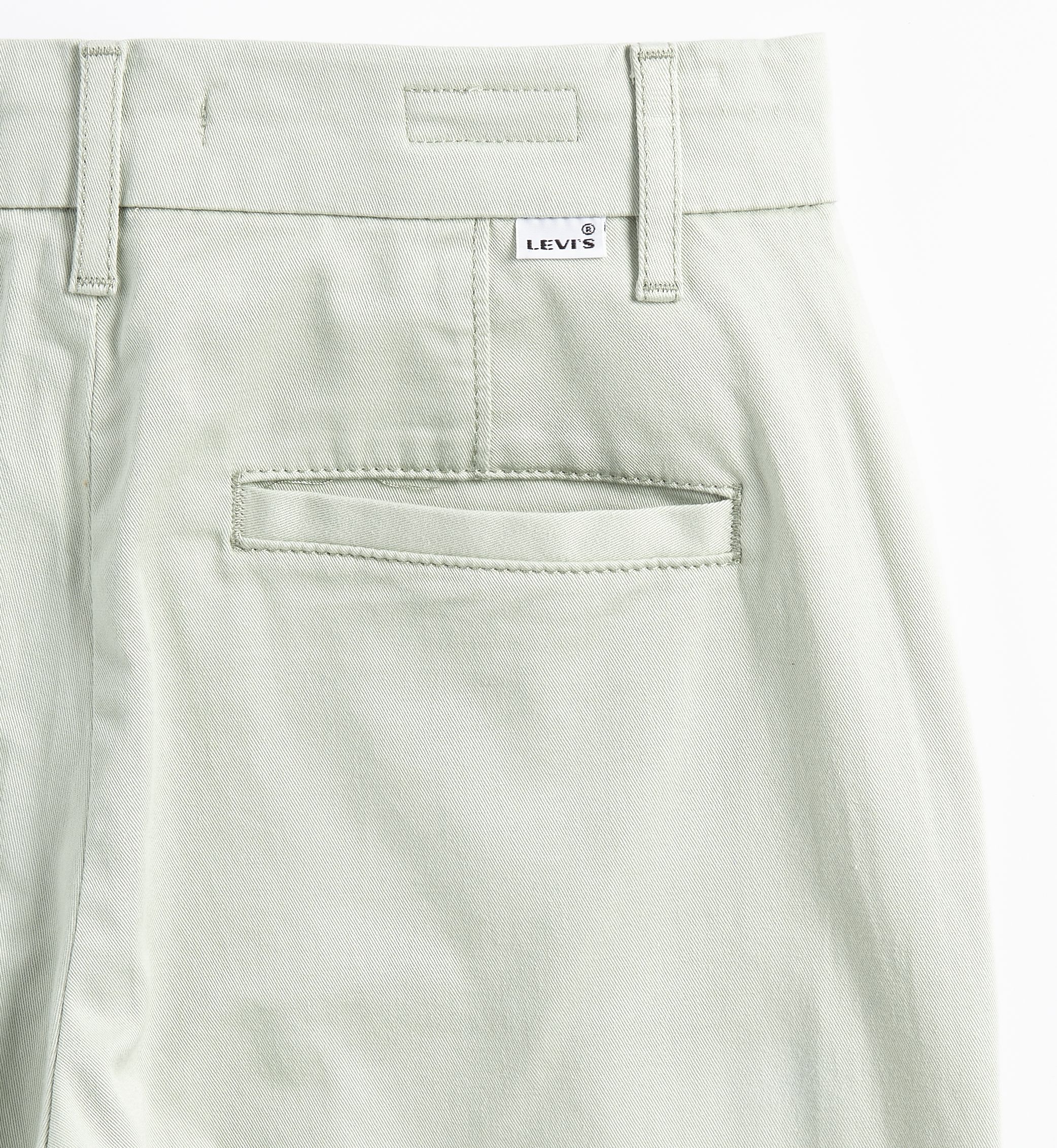 Essential Chino 8