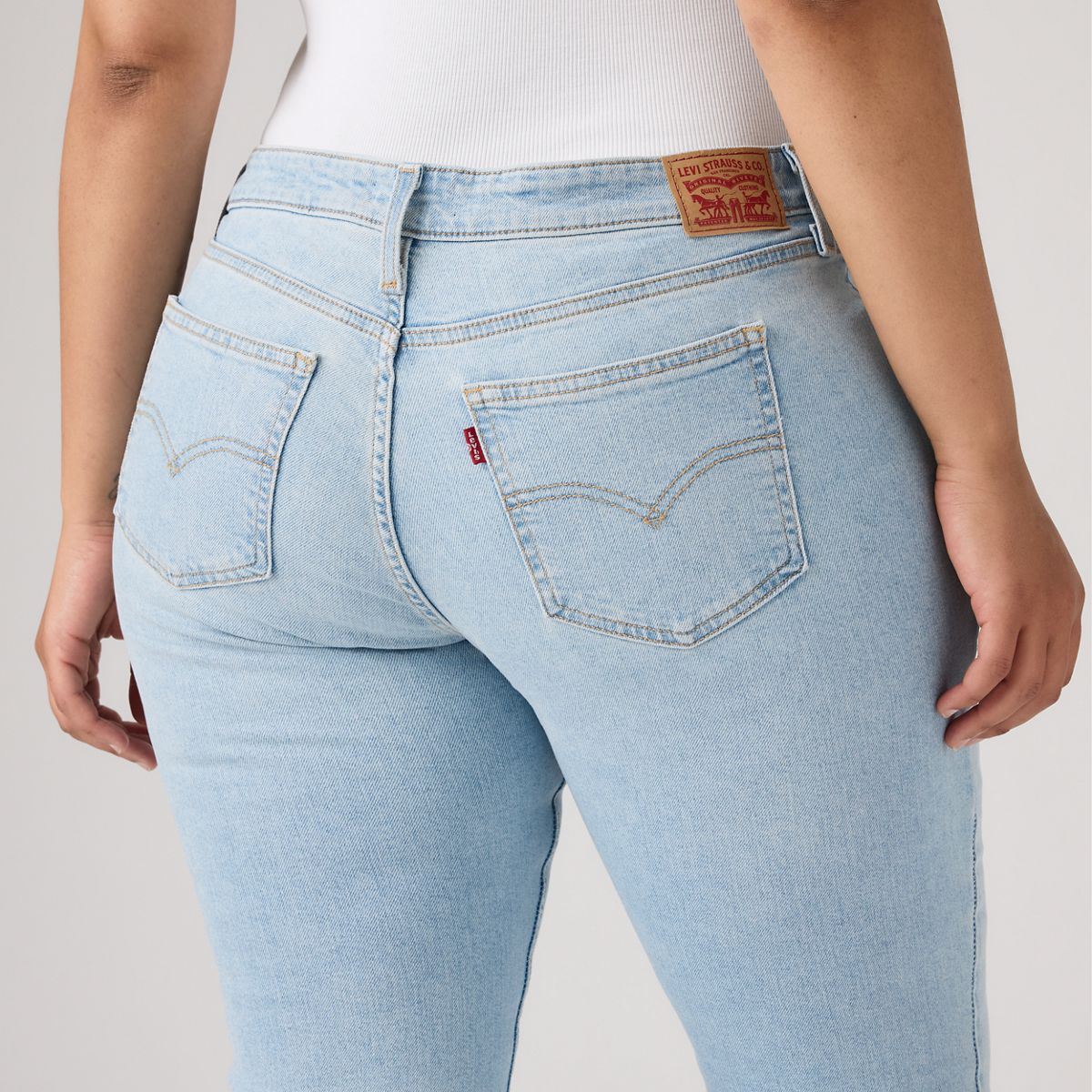 Superlow Bootcut Women's Jeans — All Alone - Light Wash