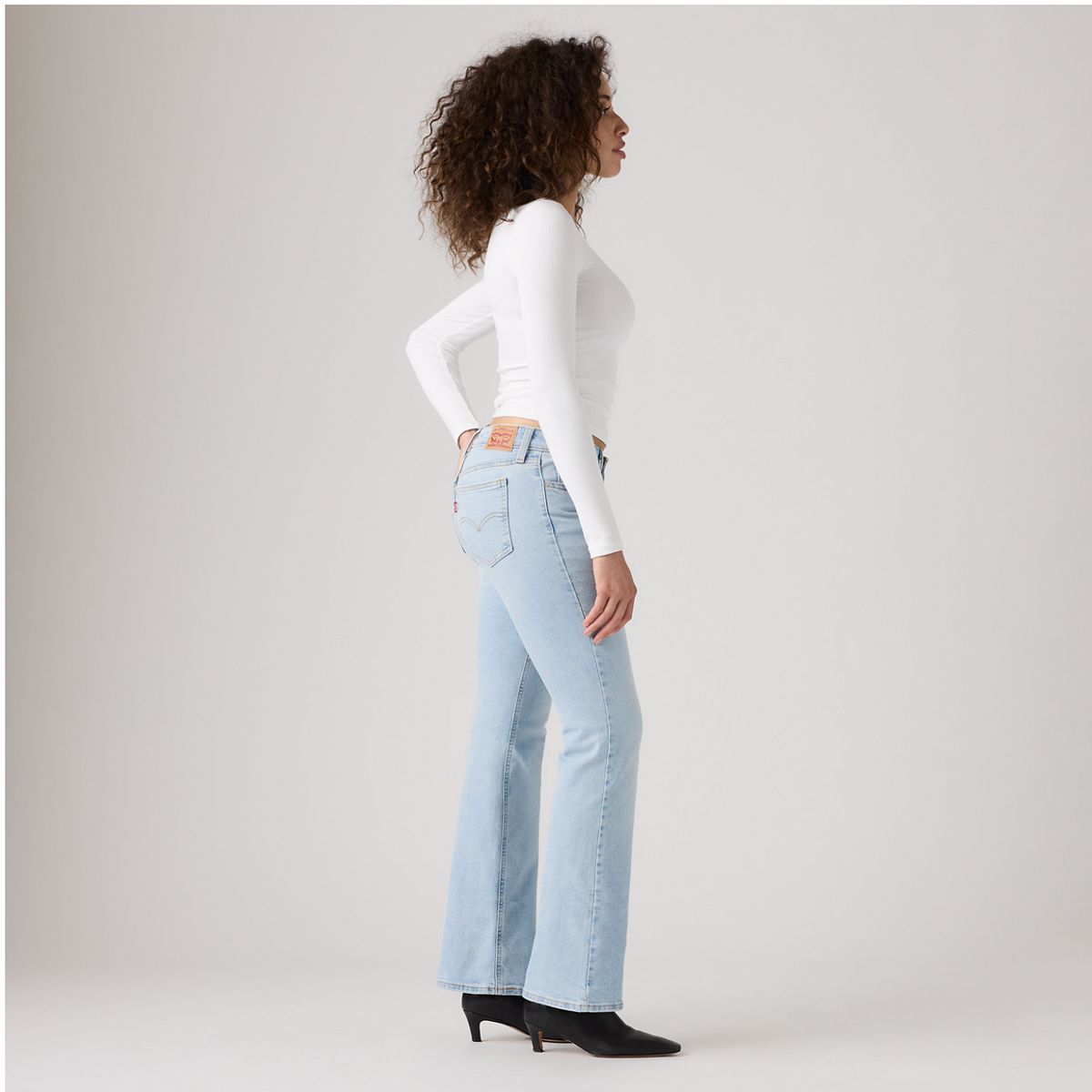 Superlow Bootcut Women's Jeans — All Alone - Light Wash