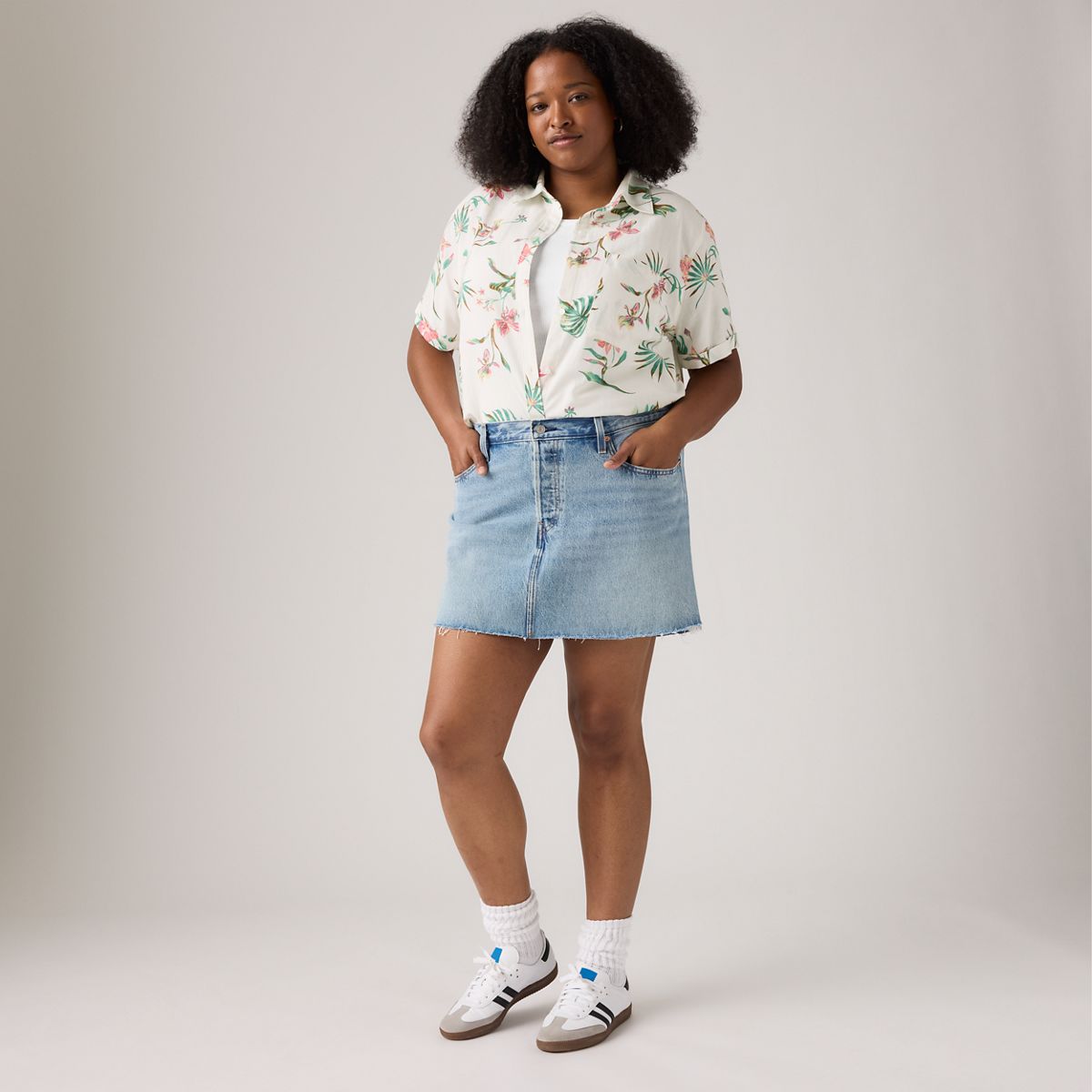 Icon Skirt (Plus Size) — Woven Minutes - Medium Wash