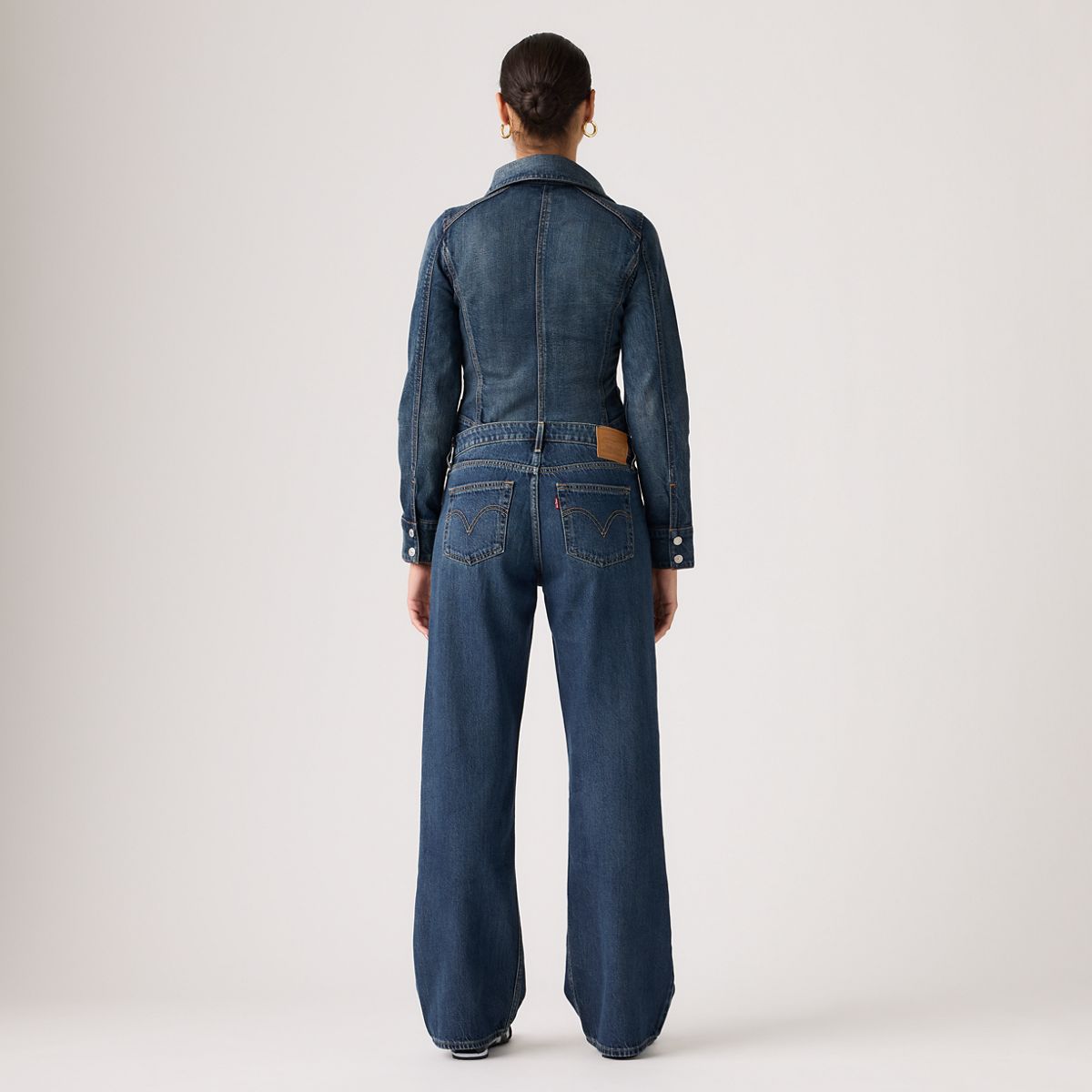 Low Loose Women's Jeans — Lost In Translation - Medium Wash