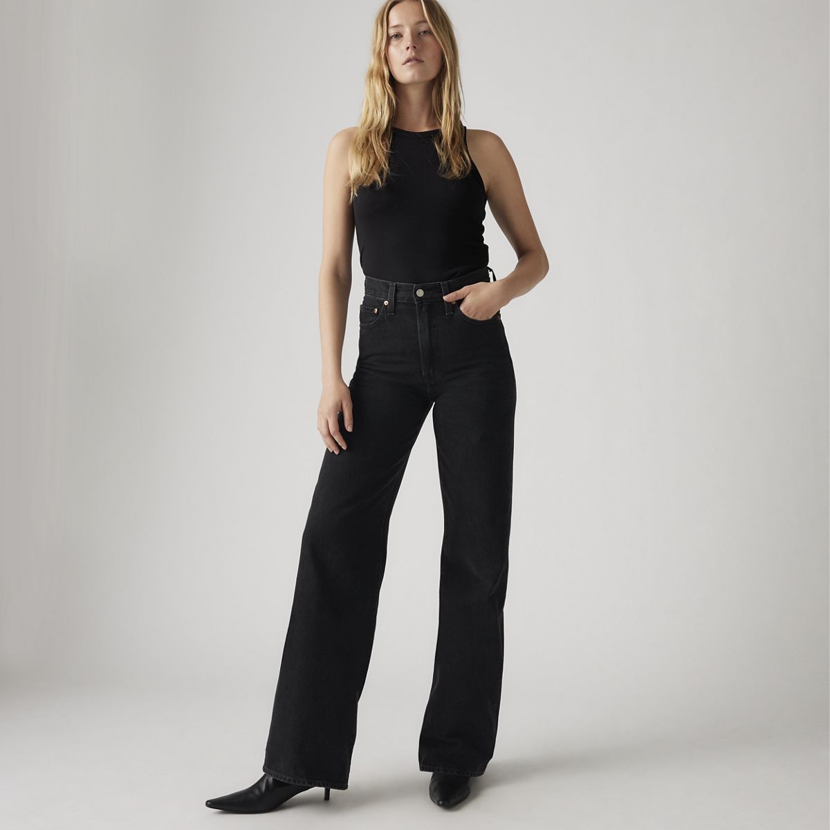 Ribcage Wide-Leg Women's Jeans — Rosie Posie - Black