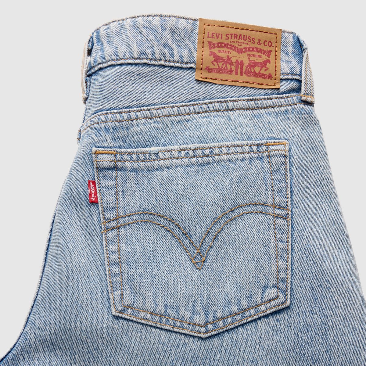 Superlow Loose Jeans — Don't Miss - Light Wash