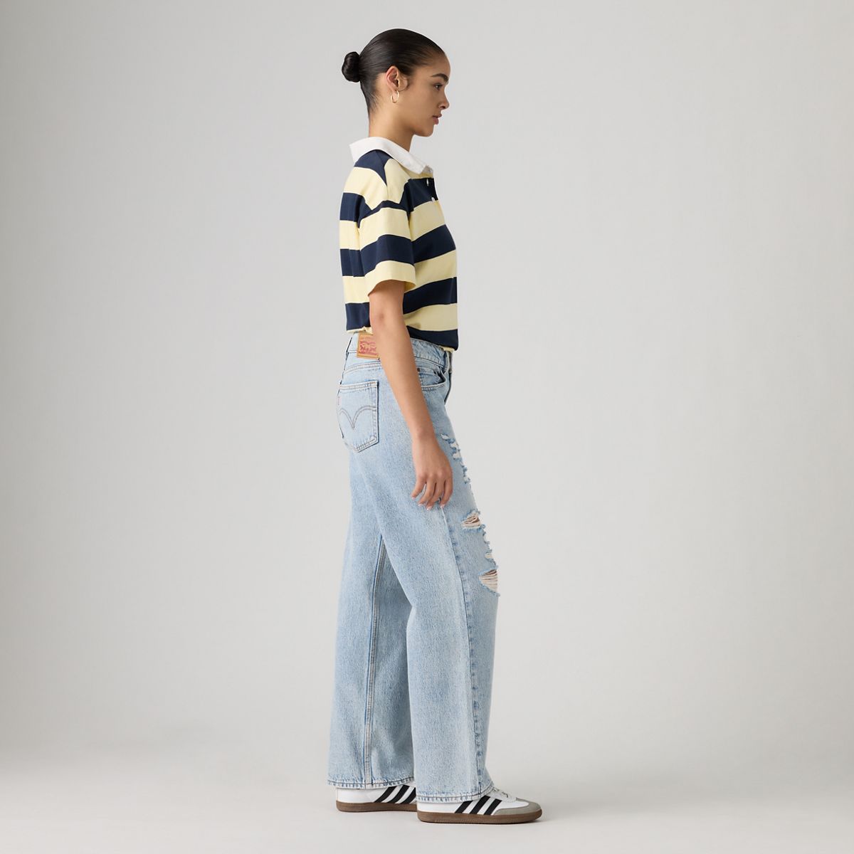 Superlow Loose Jeans — Don't Miss - Light Wash