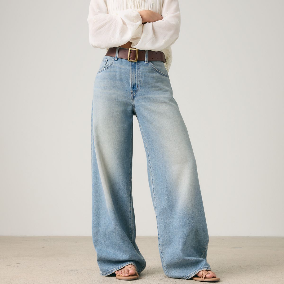 XL Baggy Straight Women's Jeans — Gamble Time - Medium Wash