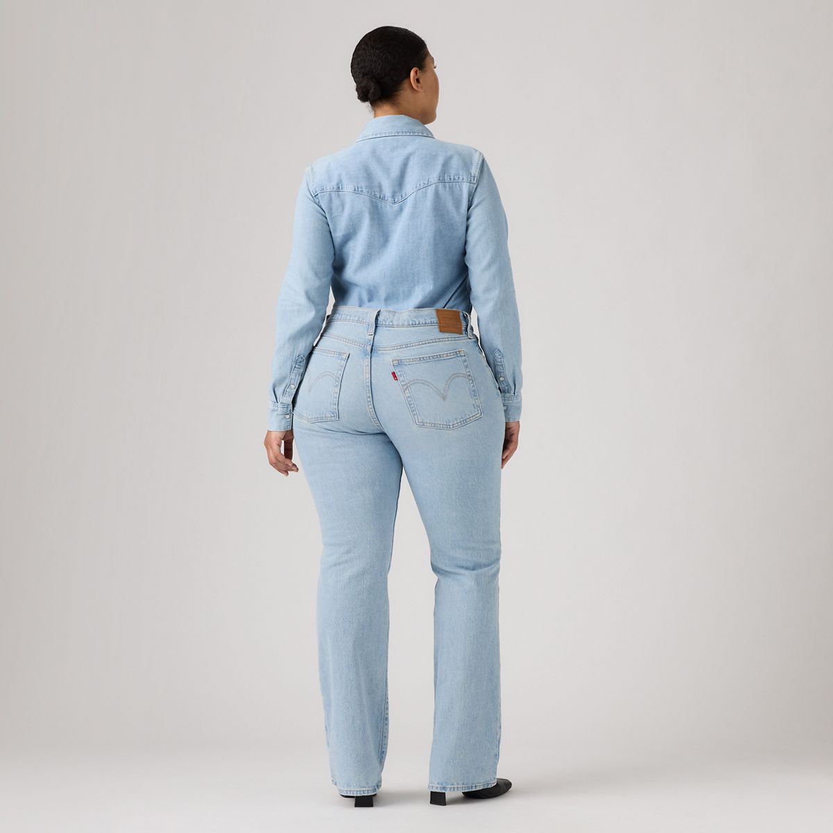 Wedgie Bootcut Women's Jeans — Blasted Stone Clean Psk - Light Wash