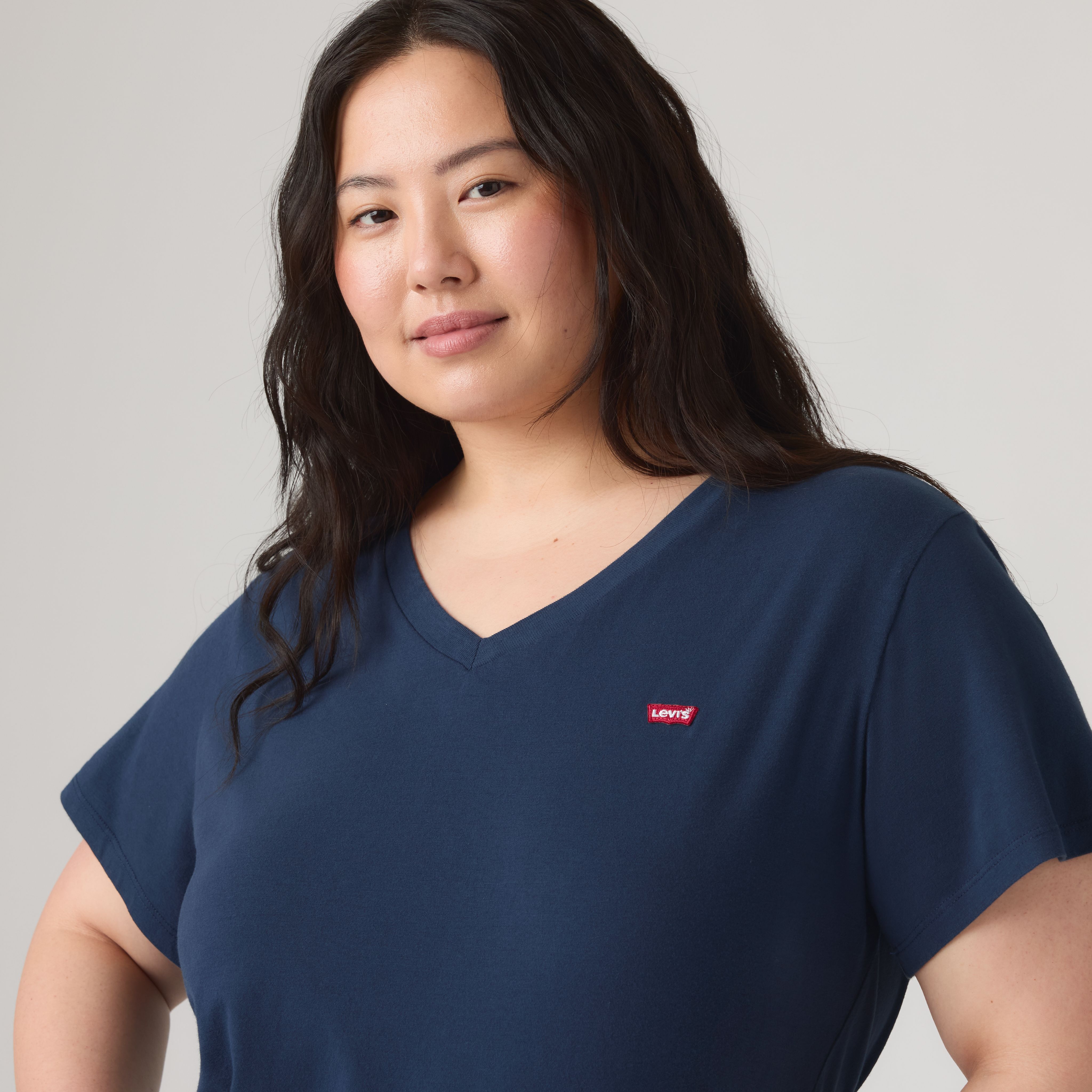 Perfect V-Neck Tee (Plus Size) 2