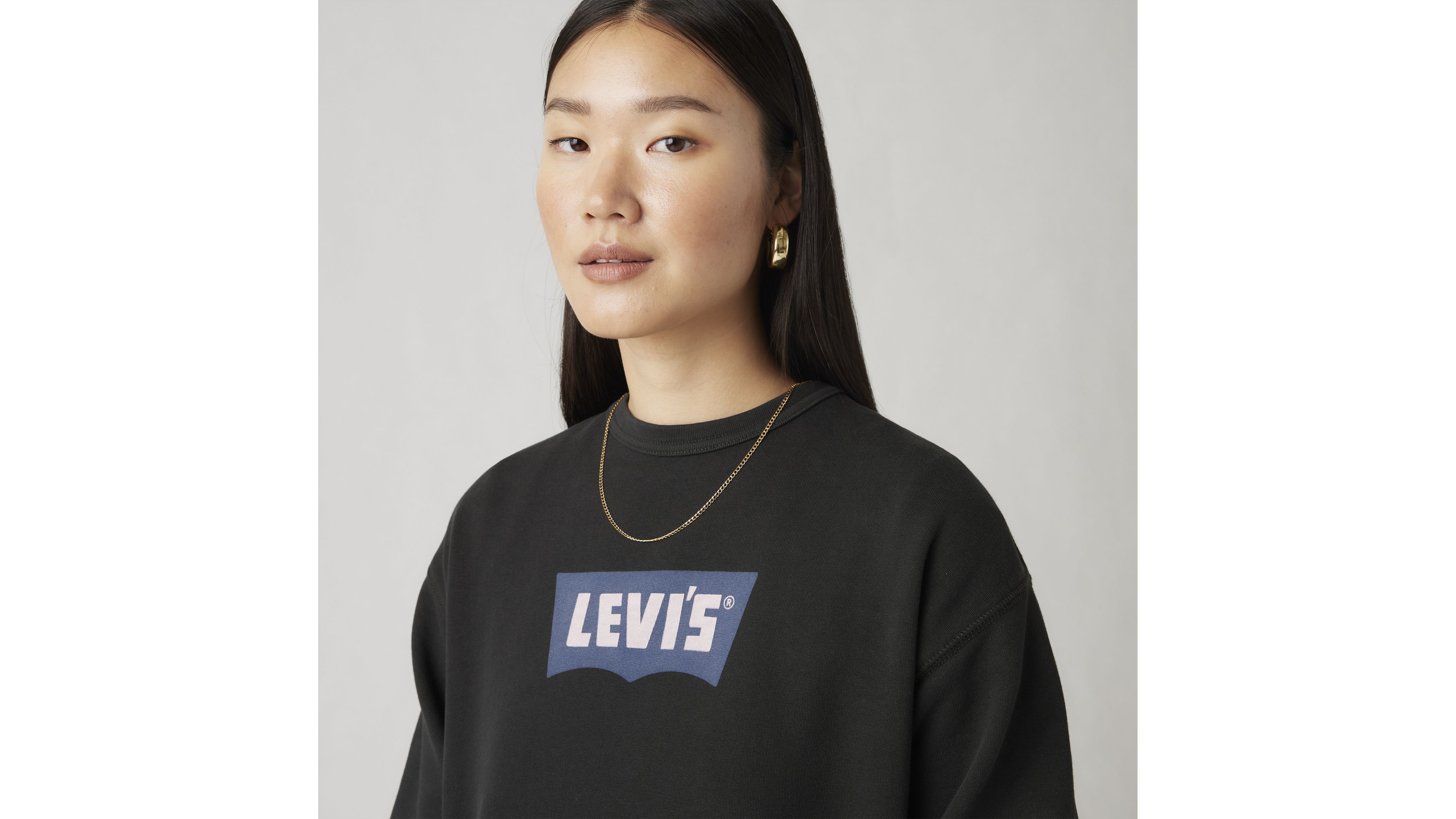 Graphic Iconic Heritage Crewneck Sweatshirt 2