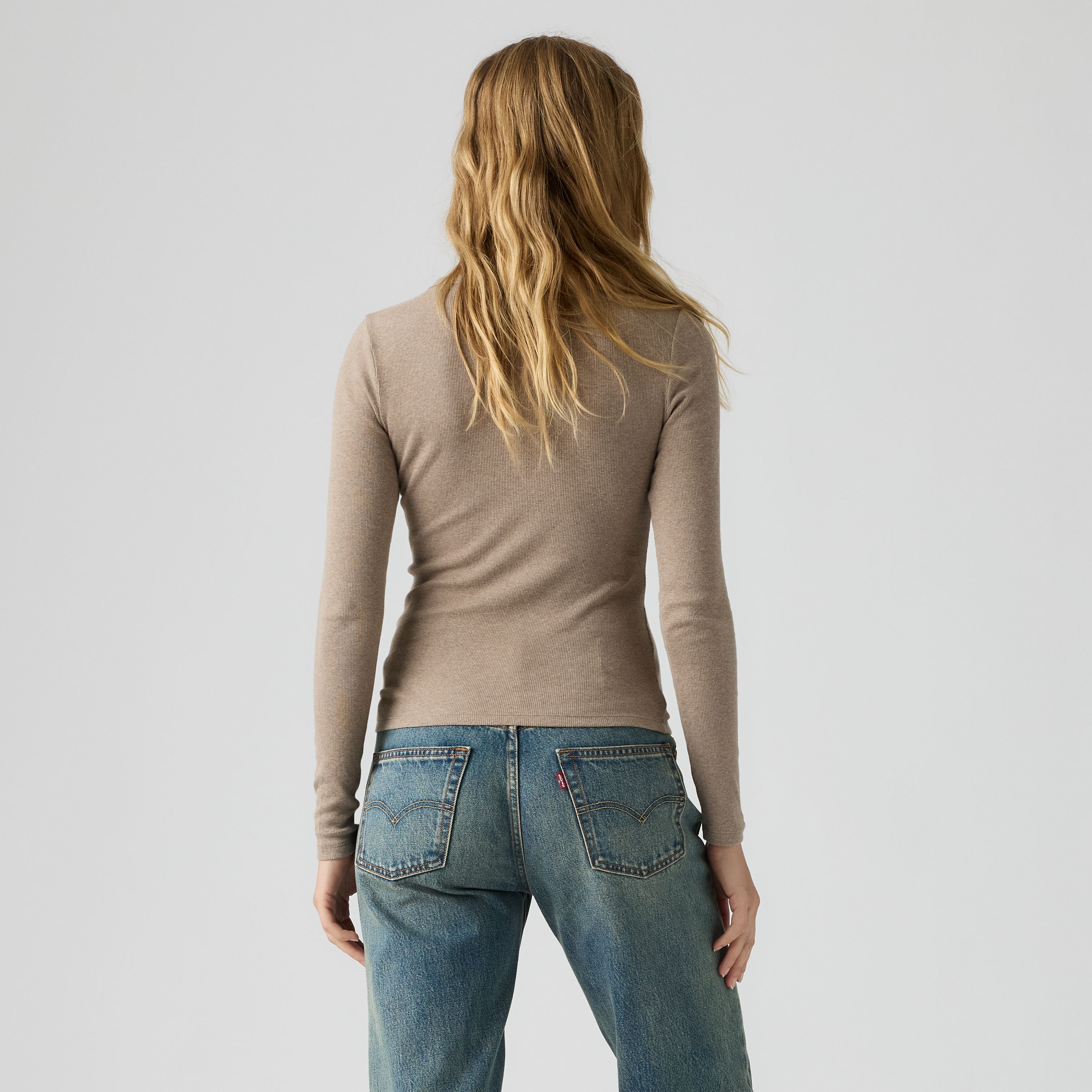 Hayes Long-Sleeve Tee 4