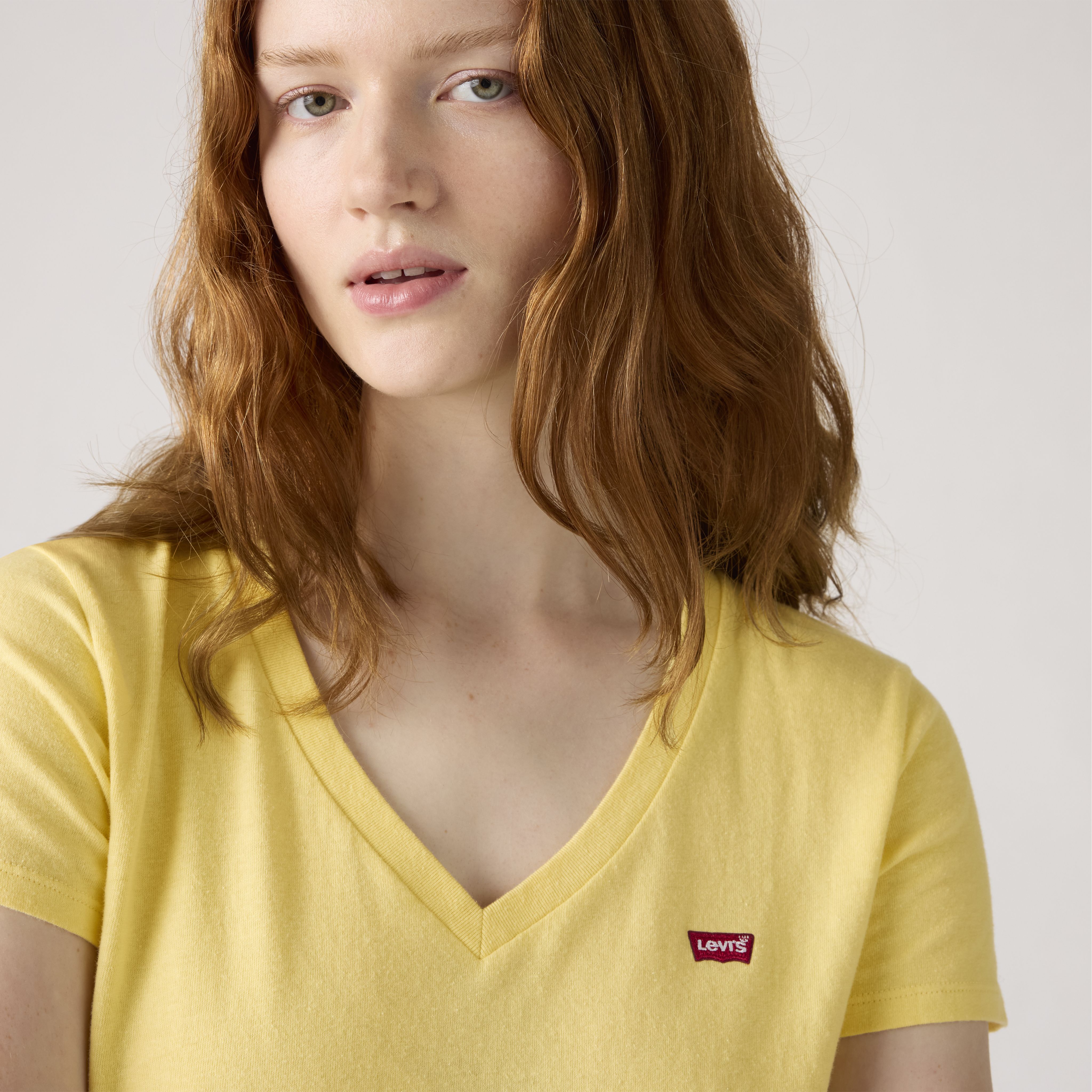 Perfect V-Neck Tee 4