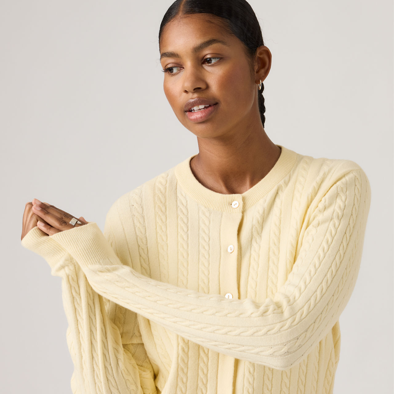 Supersoft Crewneck Cardigan 2