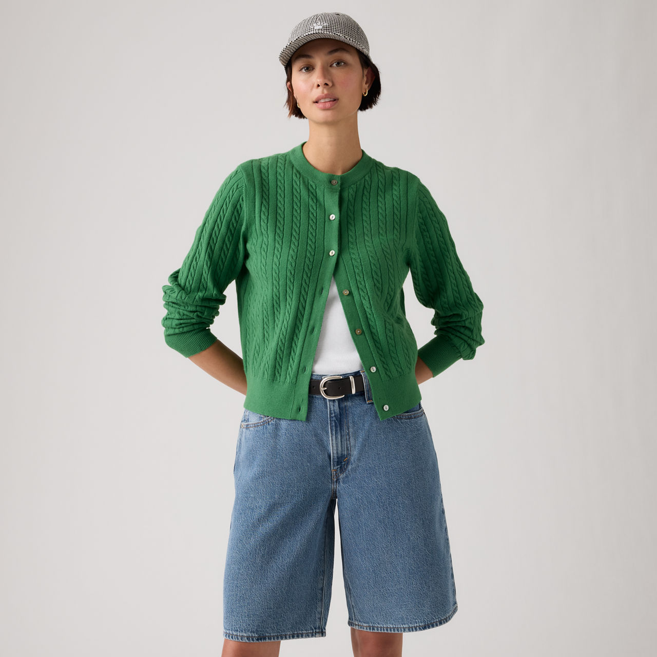 Supersoft Crewneck Cardigan 1