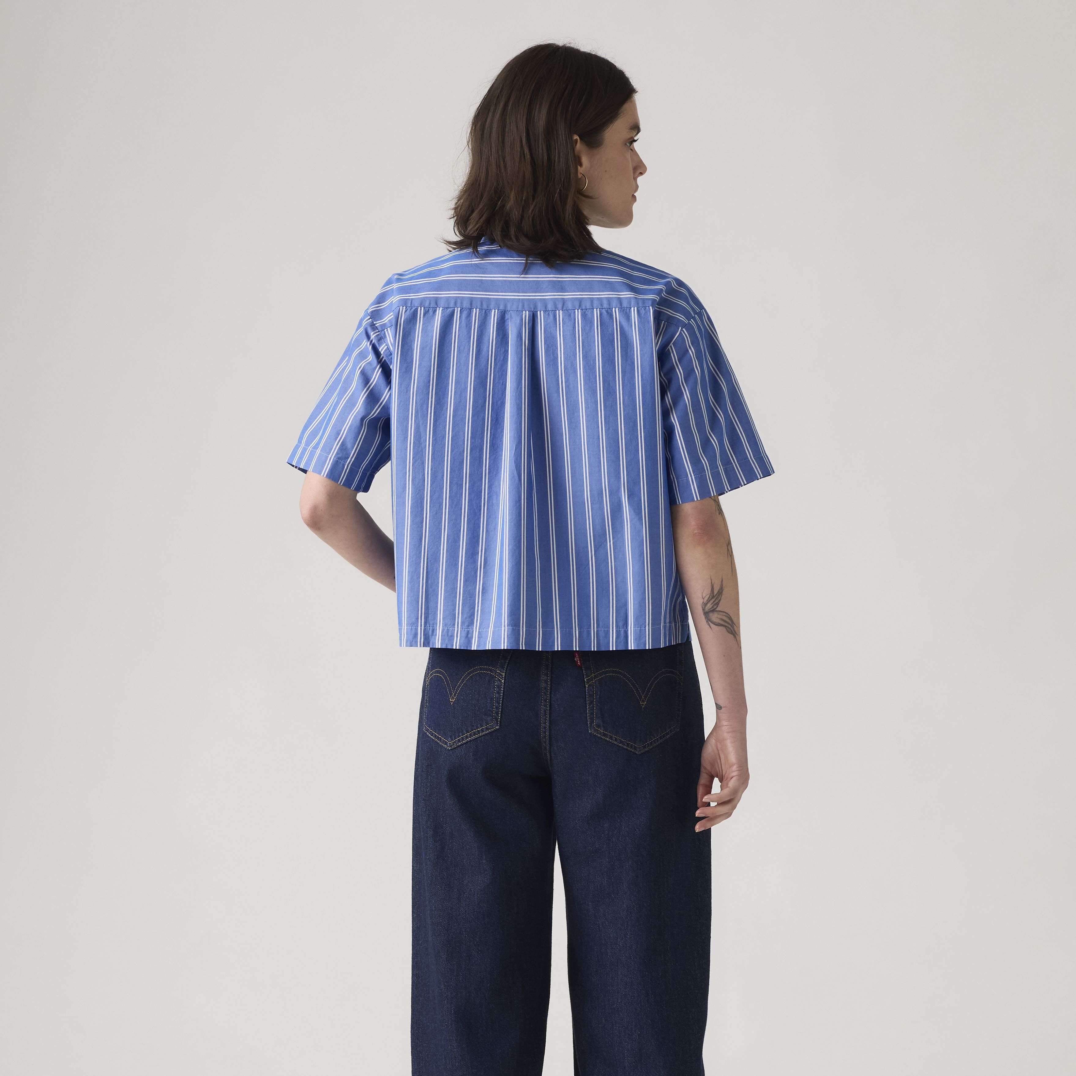 Harlie Short-Sleeve Cropped Shirt 3