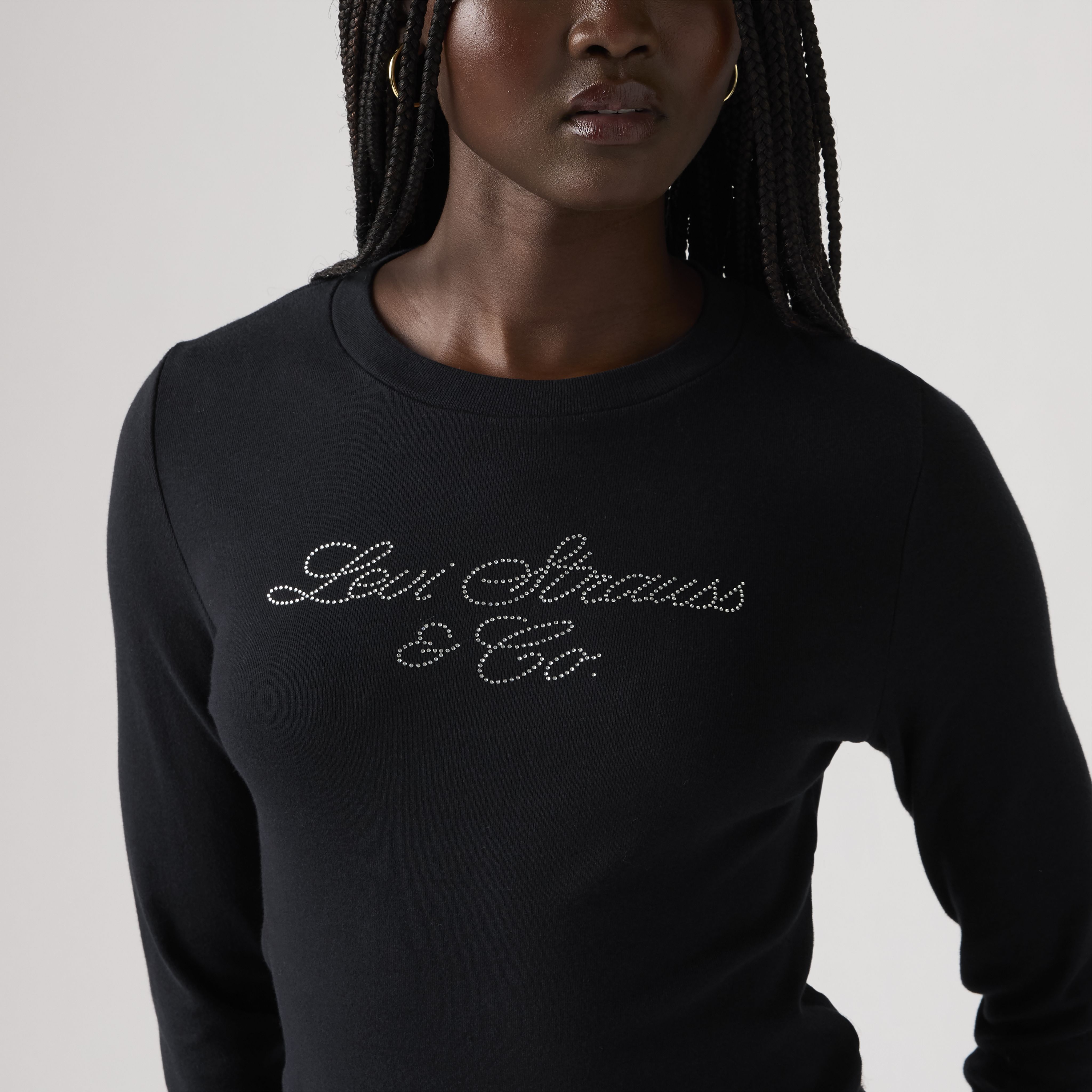 Graphic Essential Long-Sleeve Tee 4