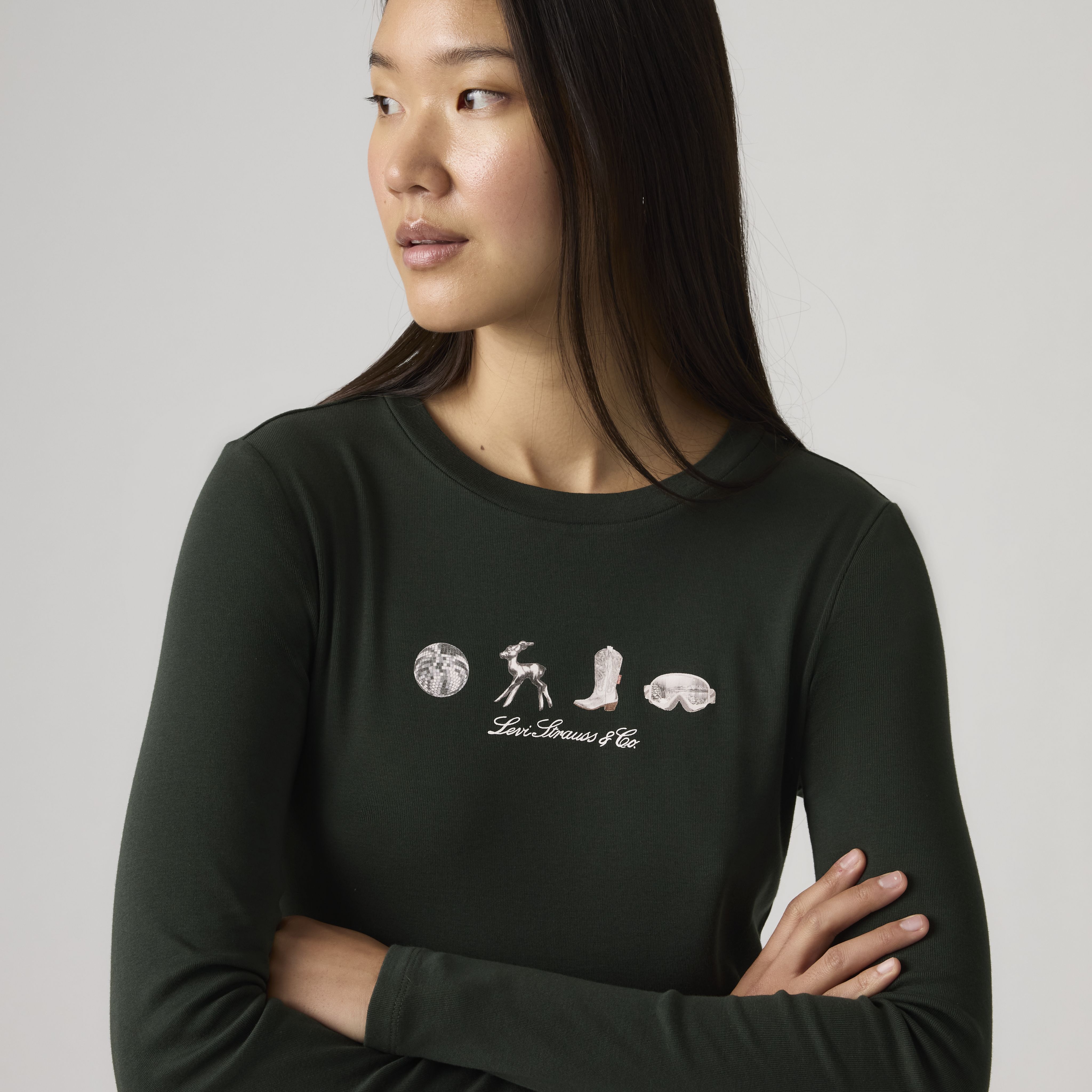 Graphic Essential Long-Sleeve Tee 2
