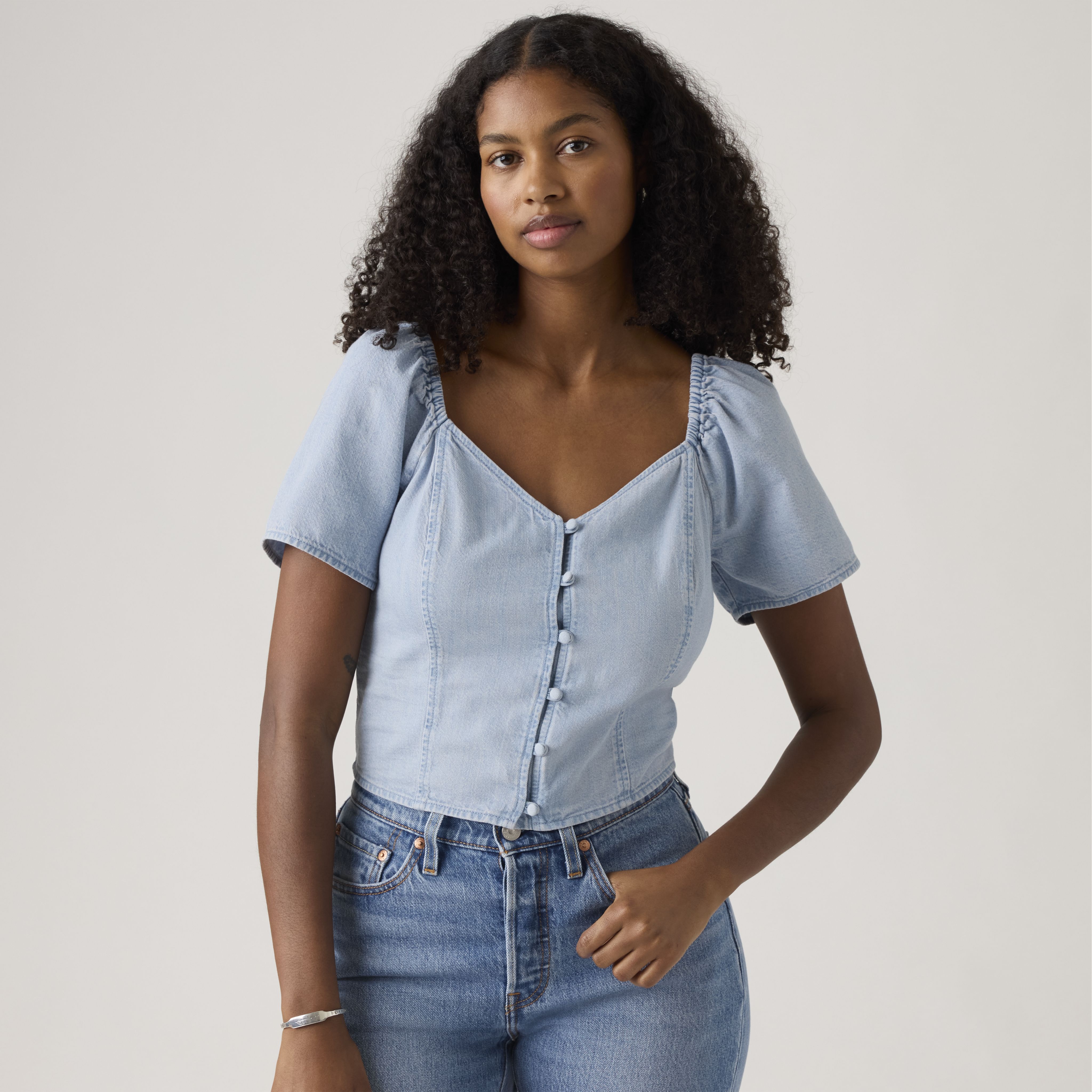 Blouse manche courte en denim Kierra Levi’sMD pour femme 1