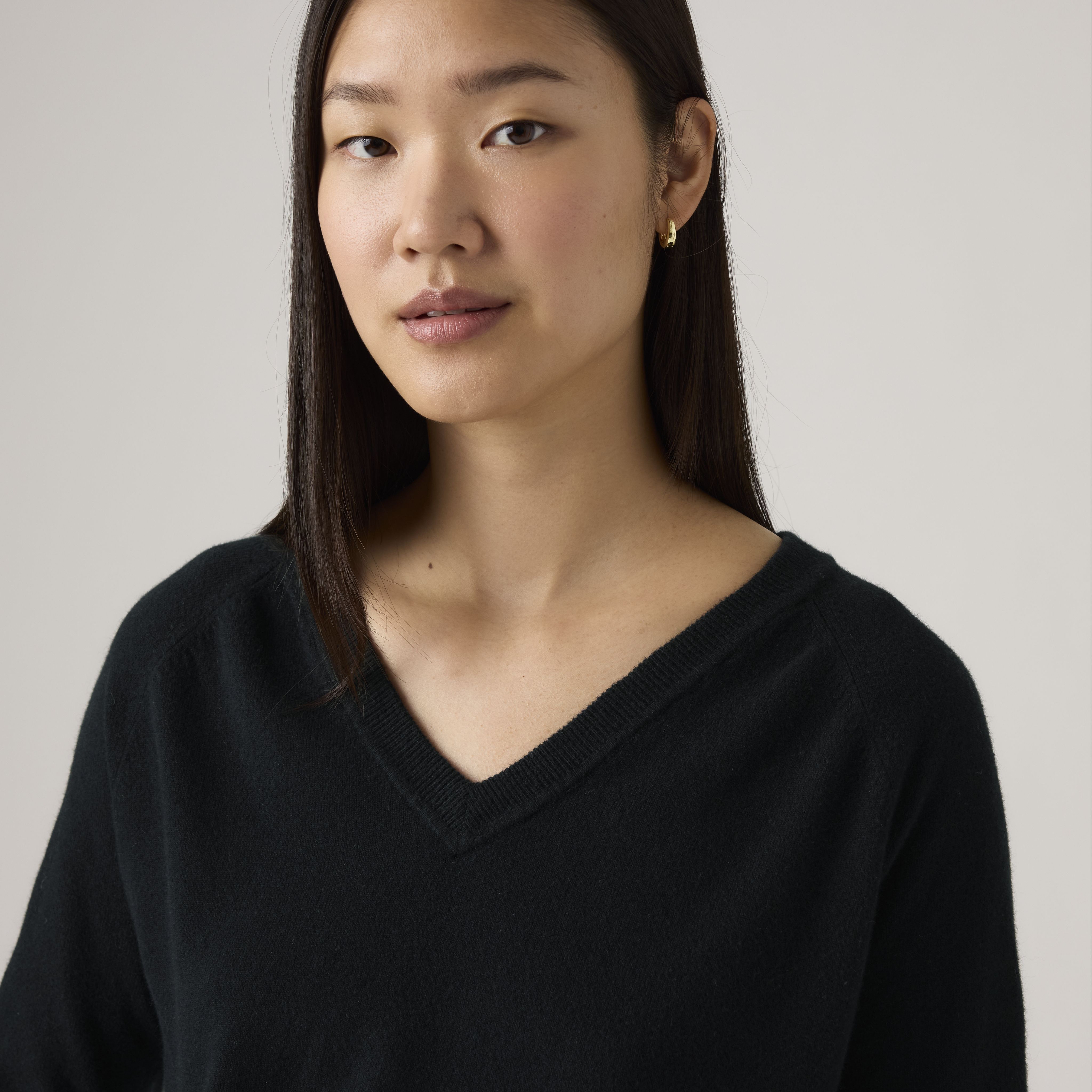 Supersoft V-Neck Pullover Sweater 4