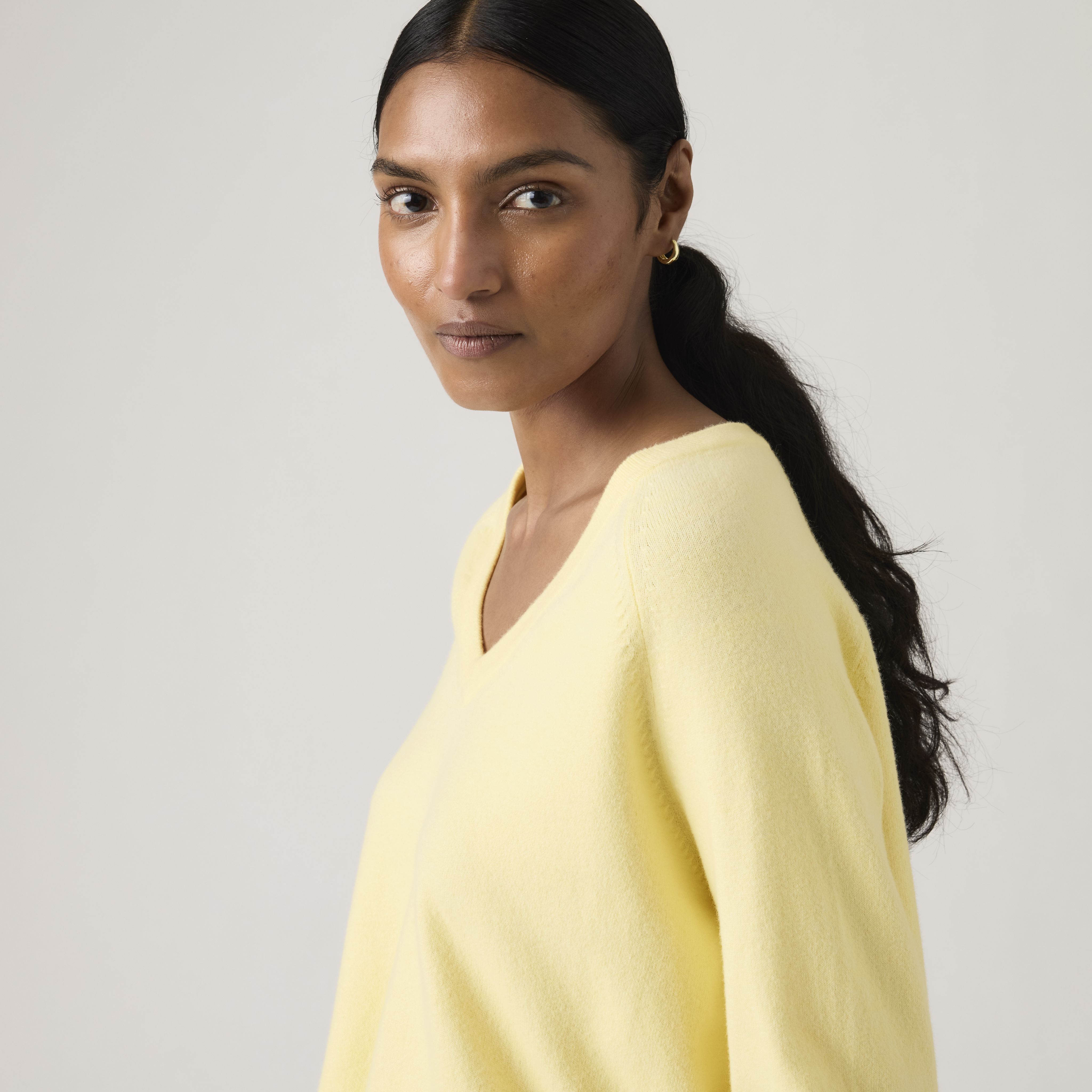 Supersoft V-Neck Pullover Sweater 2