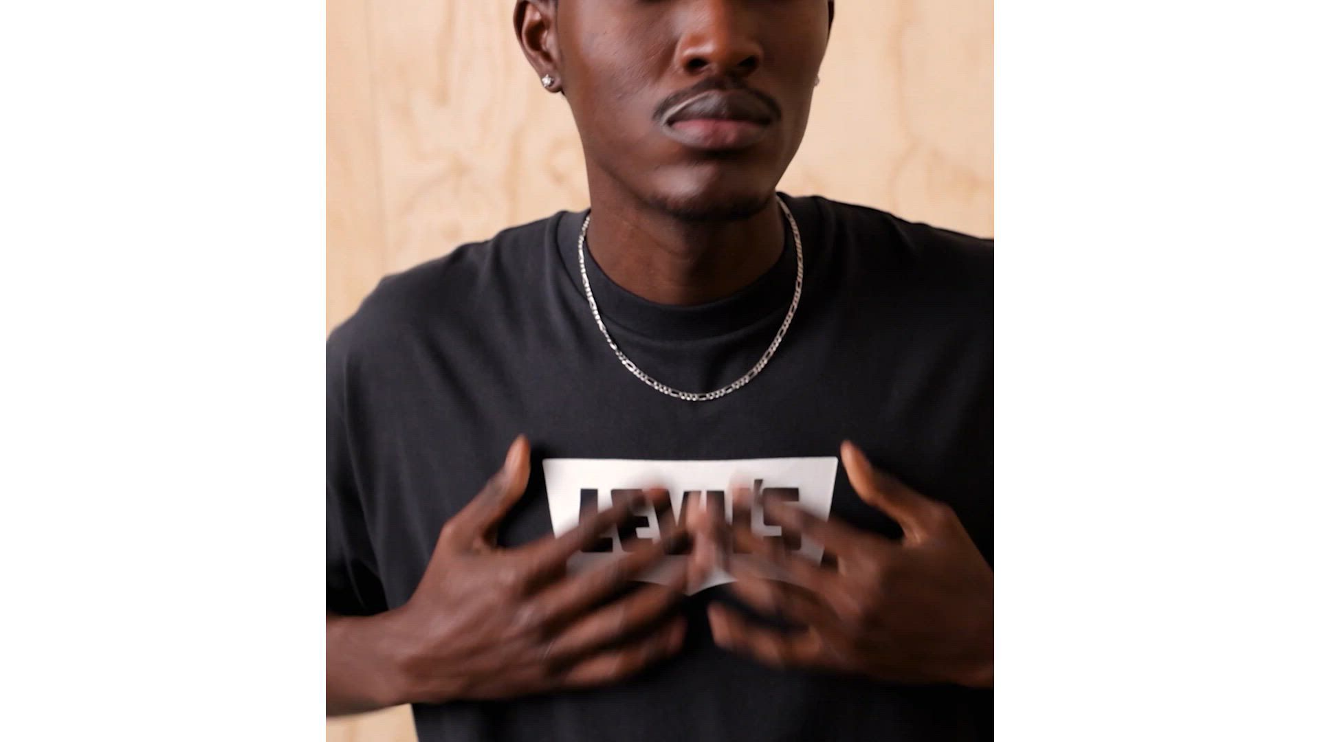 T-shirt graphique classique 1