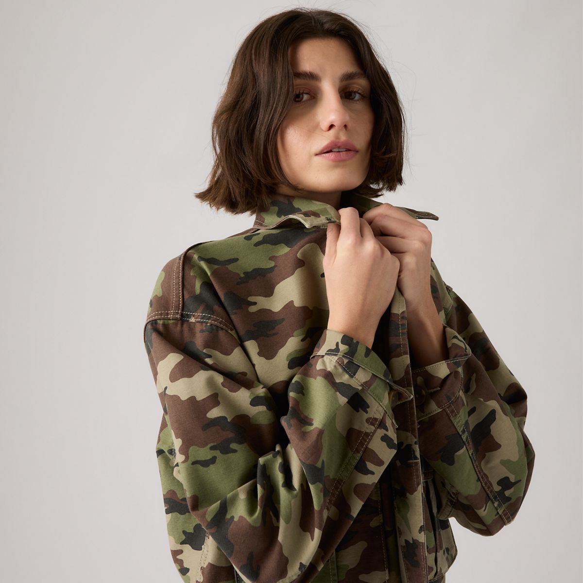 Marlowe Cropped Utility Heritage Jacket — Waller Camo V2 Cover - Green