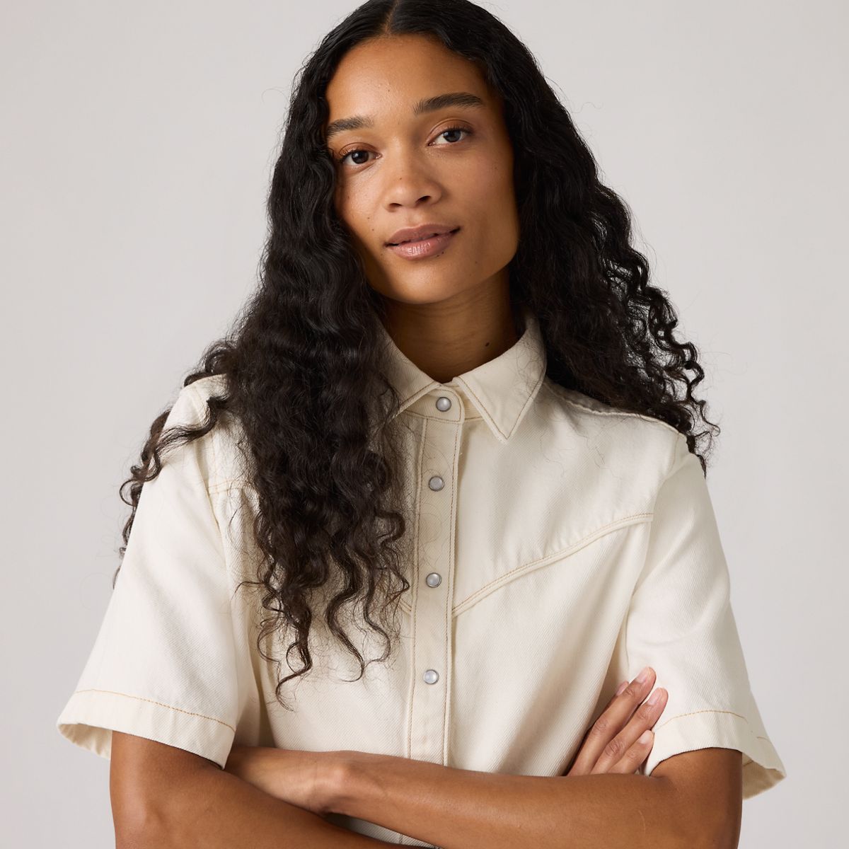 Logan Short-Sleeve Denim Shirt — Truth Slip - White