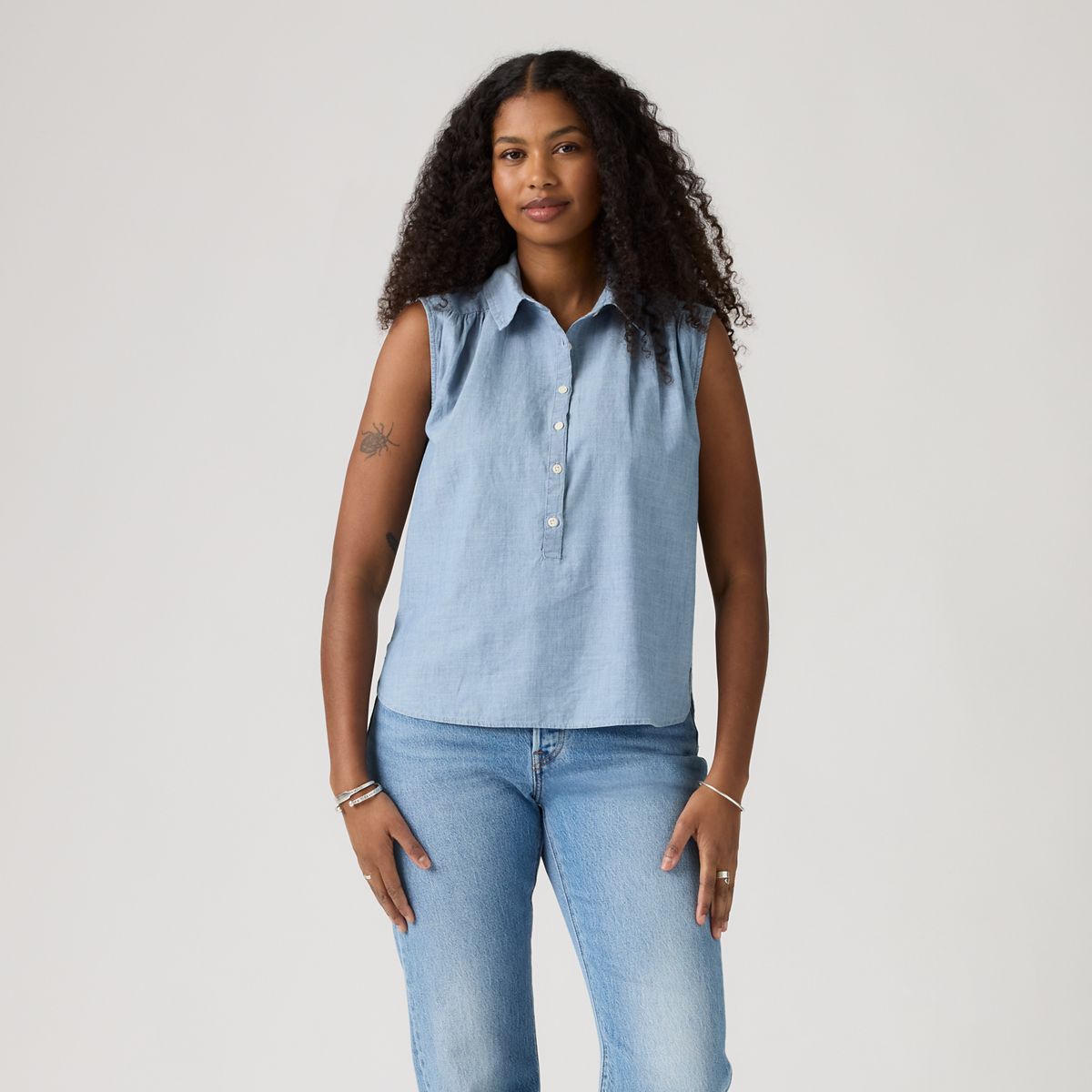 Londyn Short-Sleeve Popover Top — Breezy Blues - Medium Wash