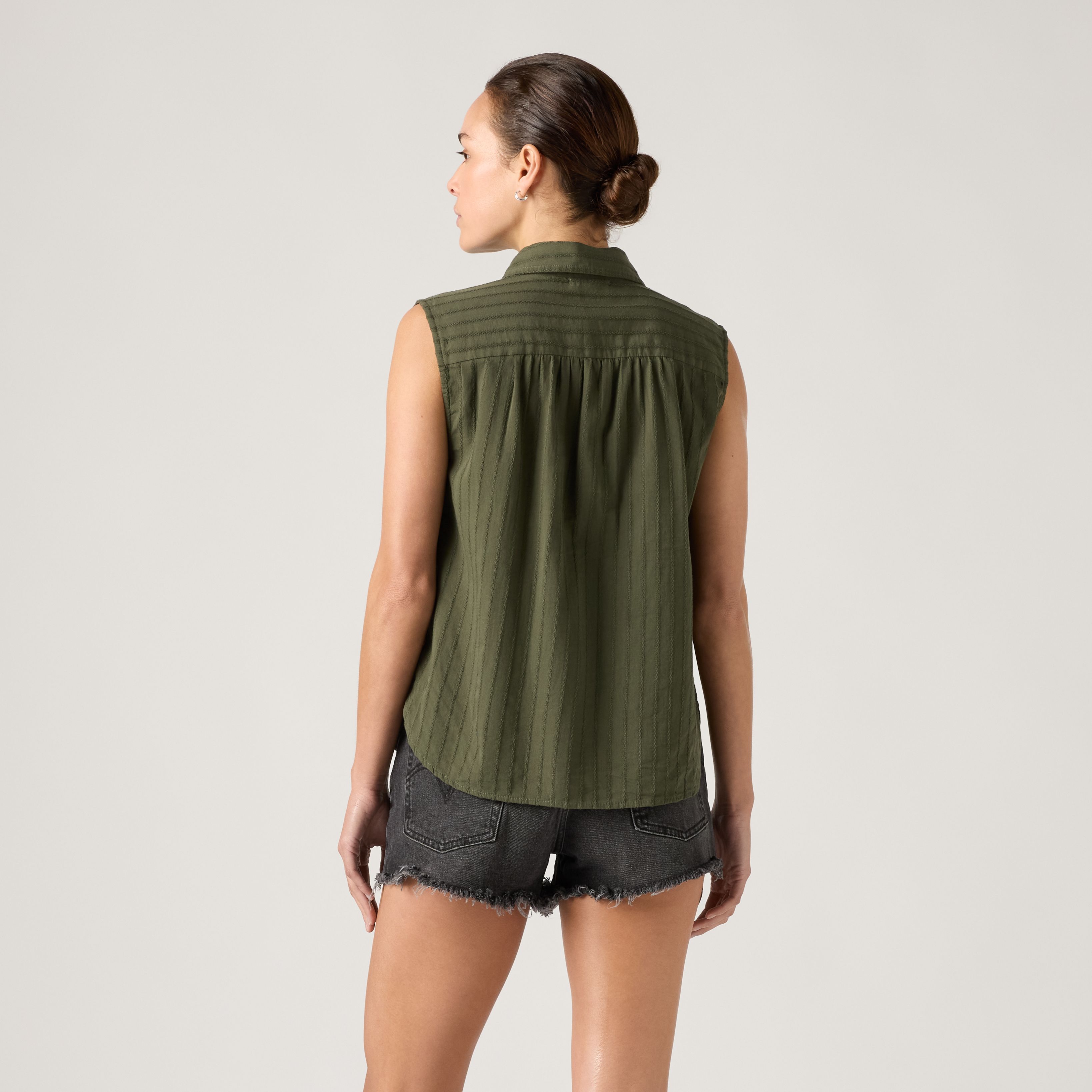 Londyn Short-Sleeve Popover Top 4