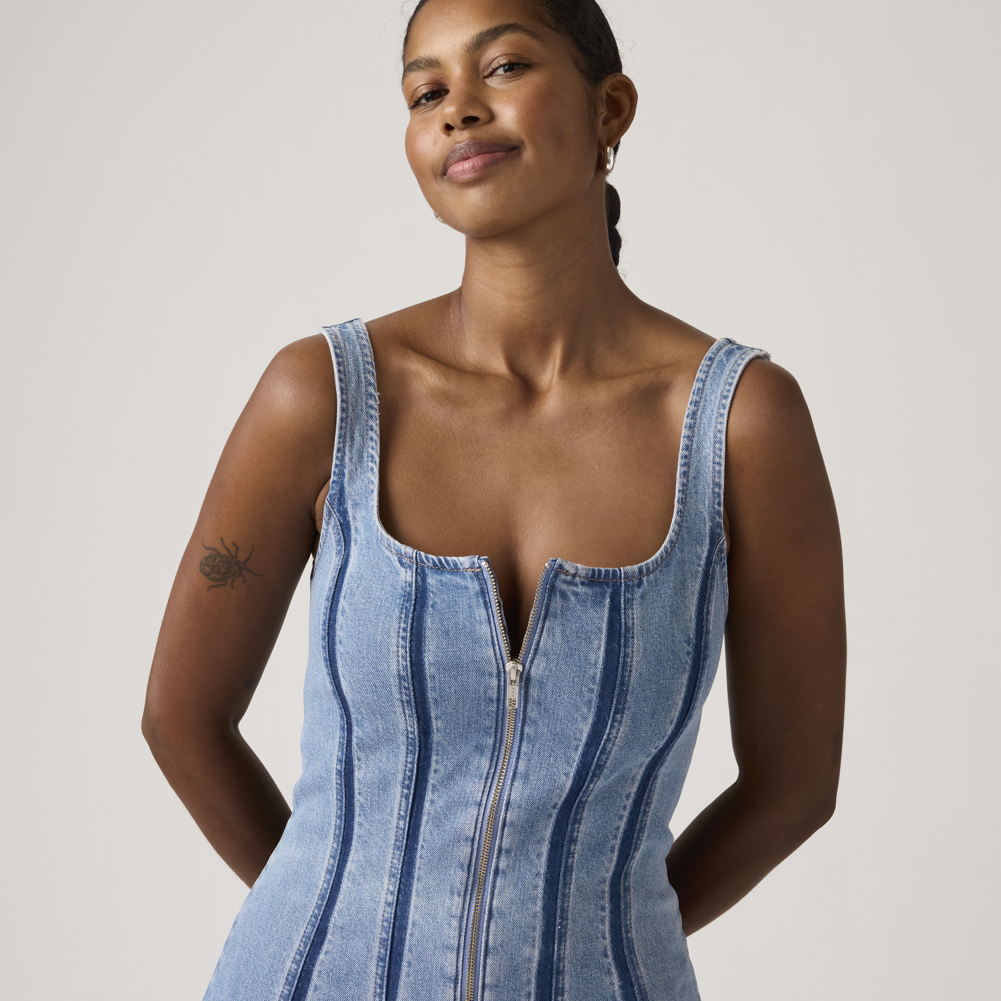 Robe zippée coutures apparentes 2