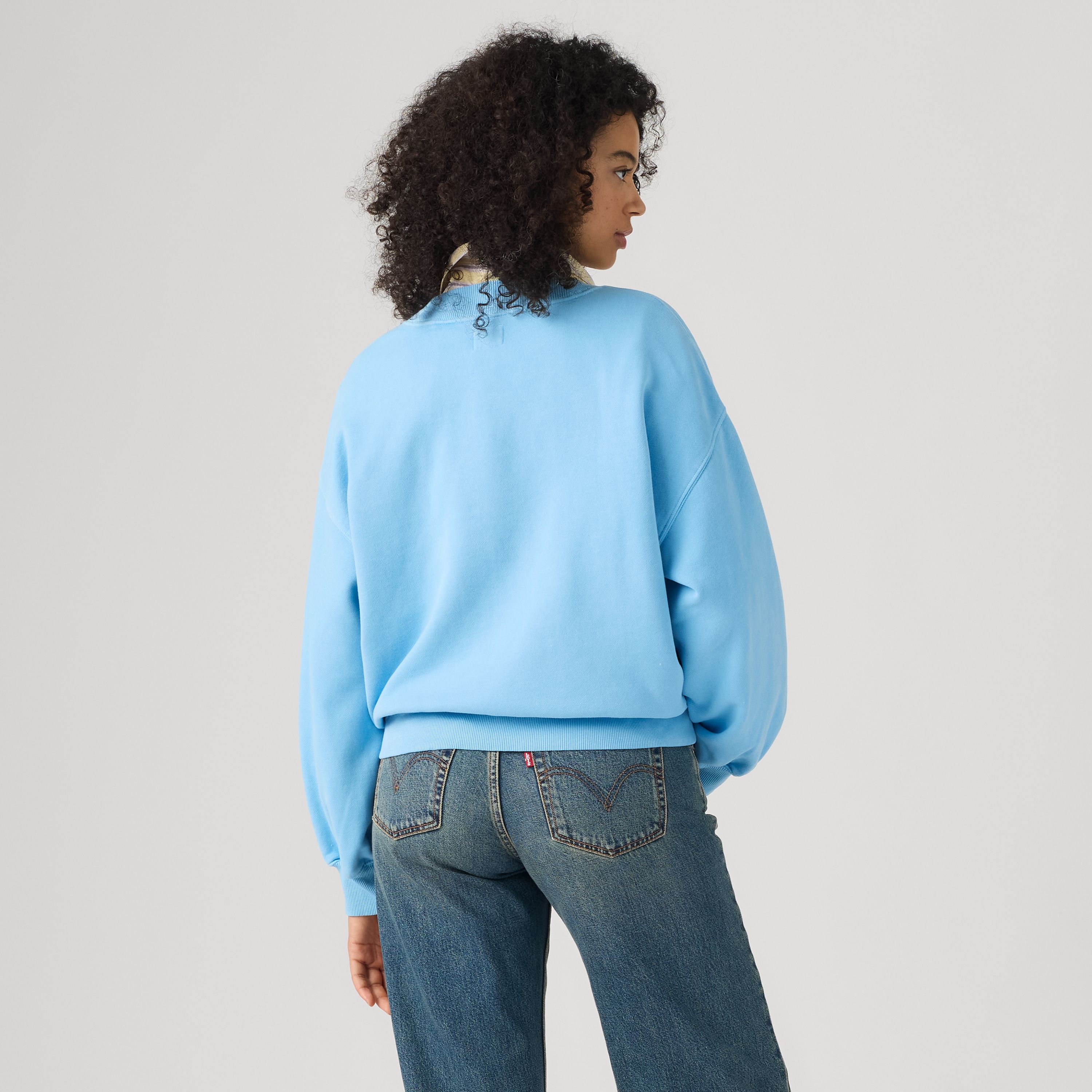 Vintage V-Neck Sweatshirt 4