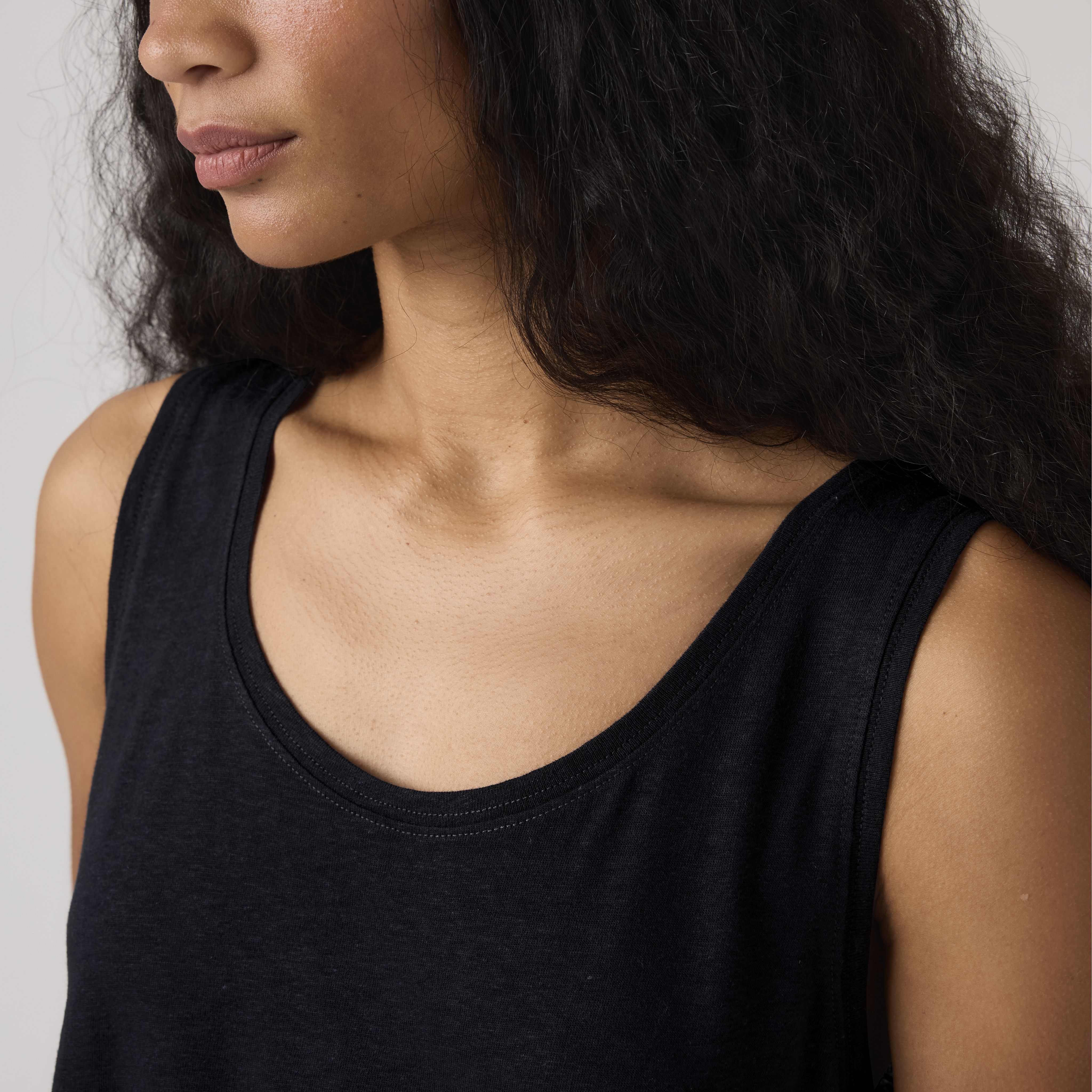 Lori Linen Scoop Tank 2