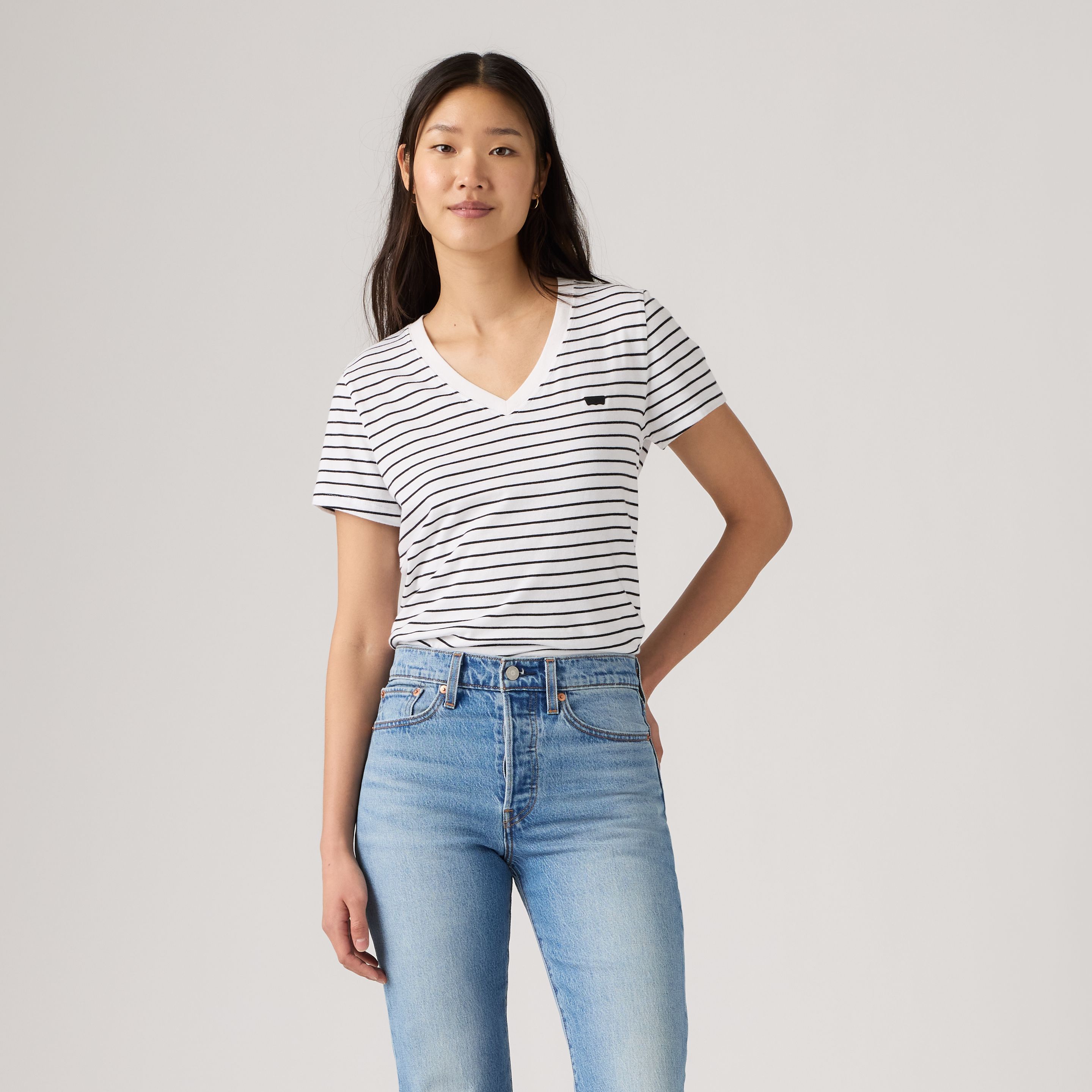 Favorite Cotton V-Neck Tee 3